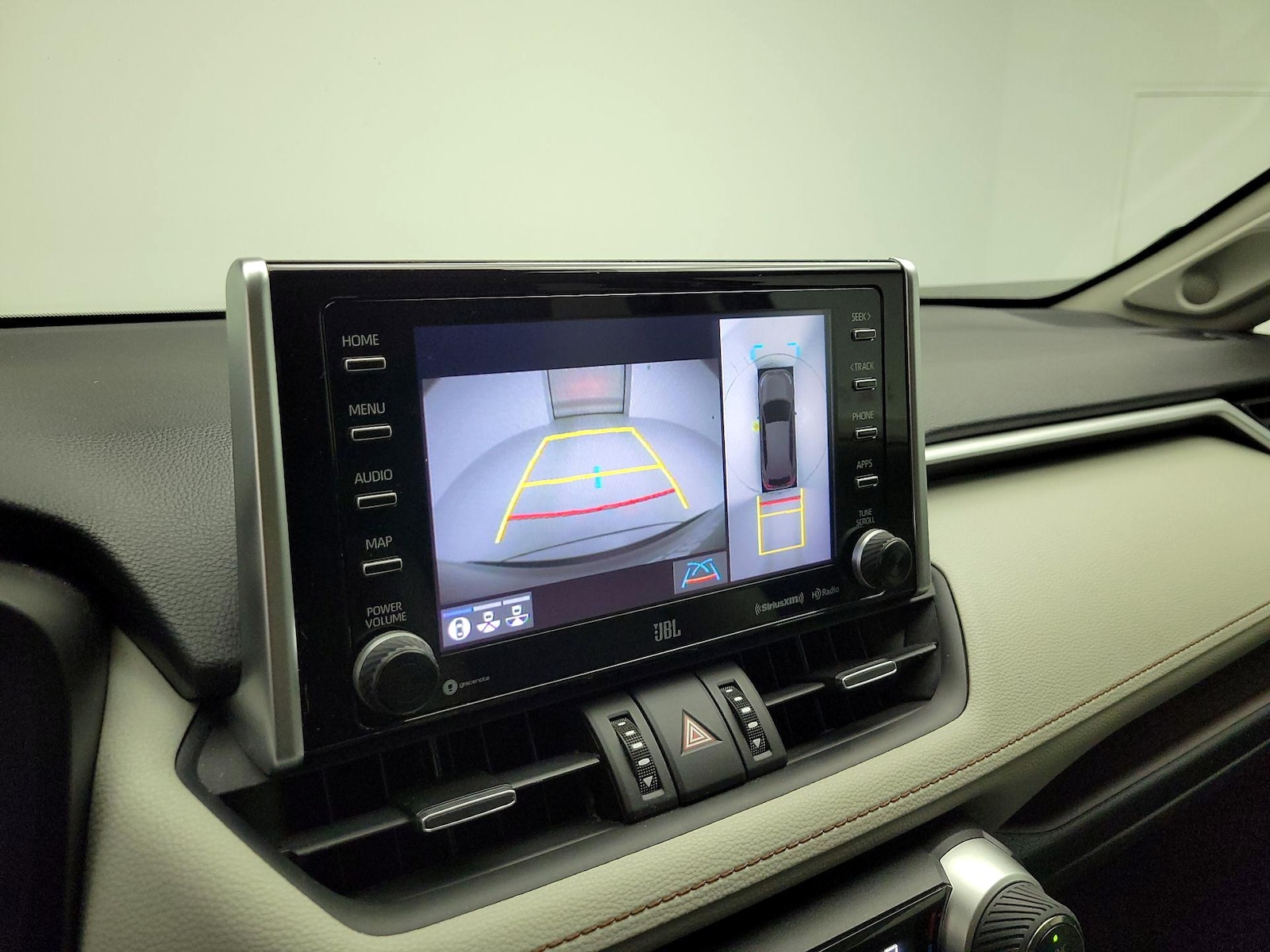 2020 Toyota RAV4 Limited - Photo 16