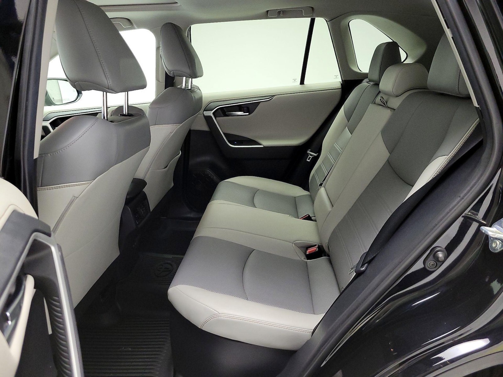 2020 Toyota RAV4 Limited - Photo 21