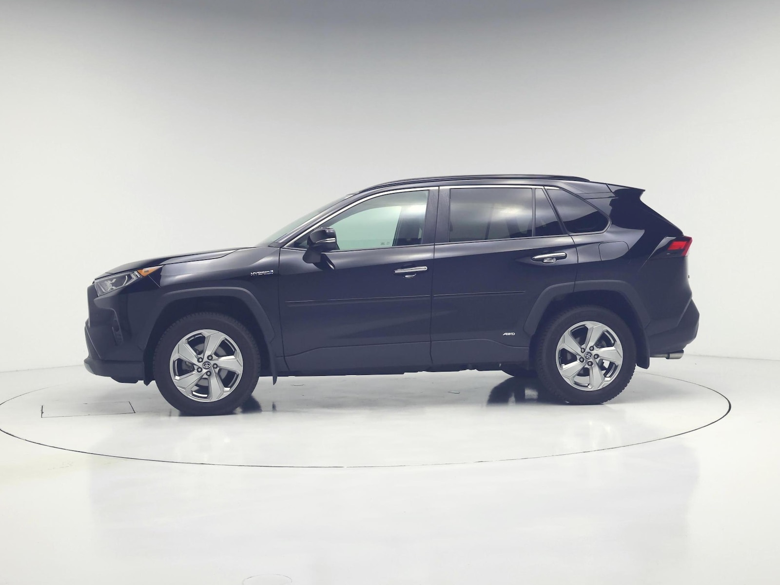 2020 Toyota RAV4 Limited - Photo 4