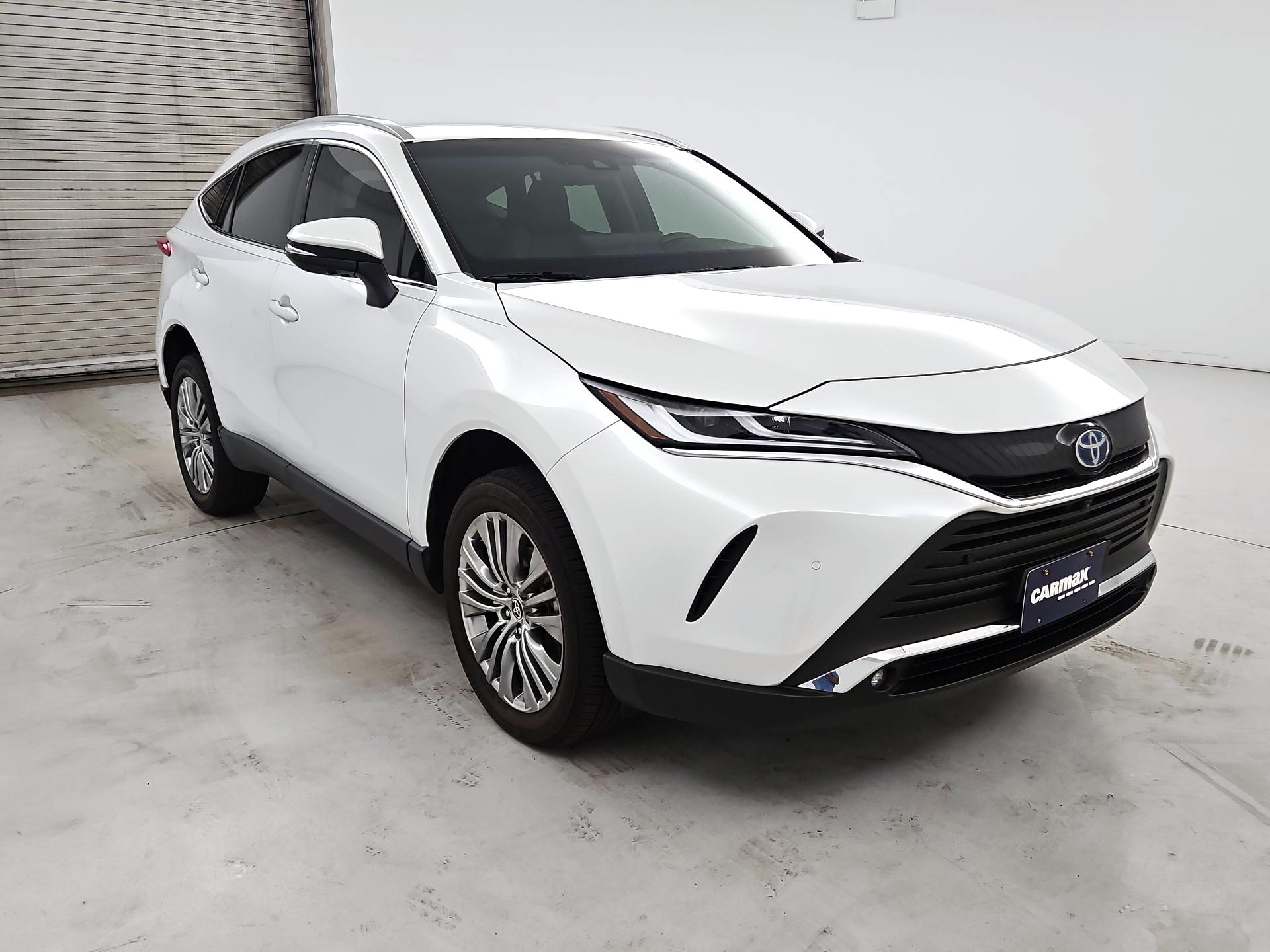 White 2024 Toyota Venza SUV / Crossover All-Wheel Drive Automatic