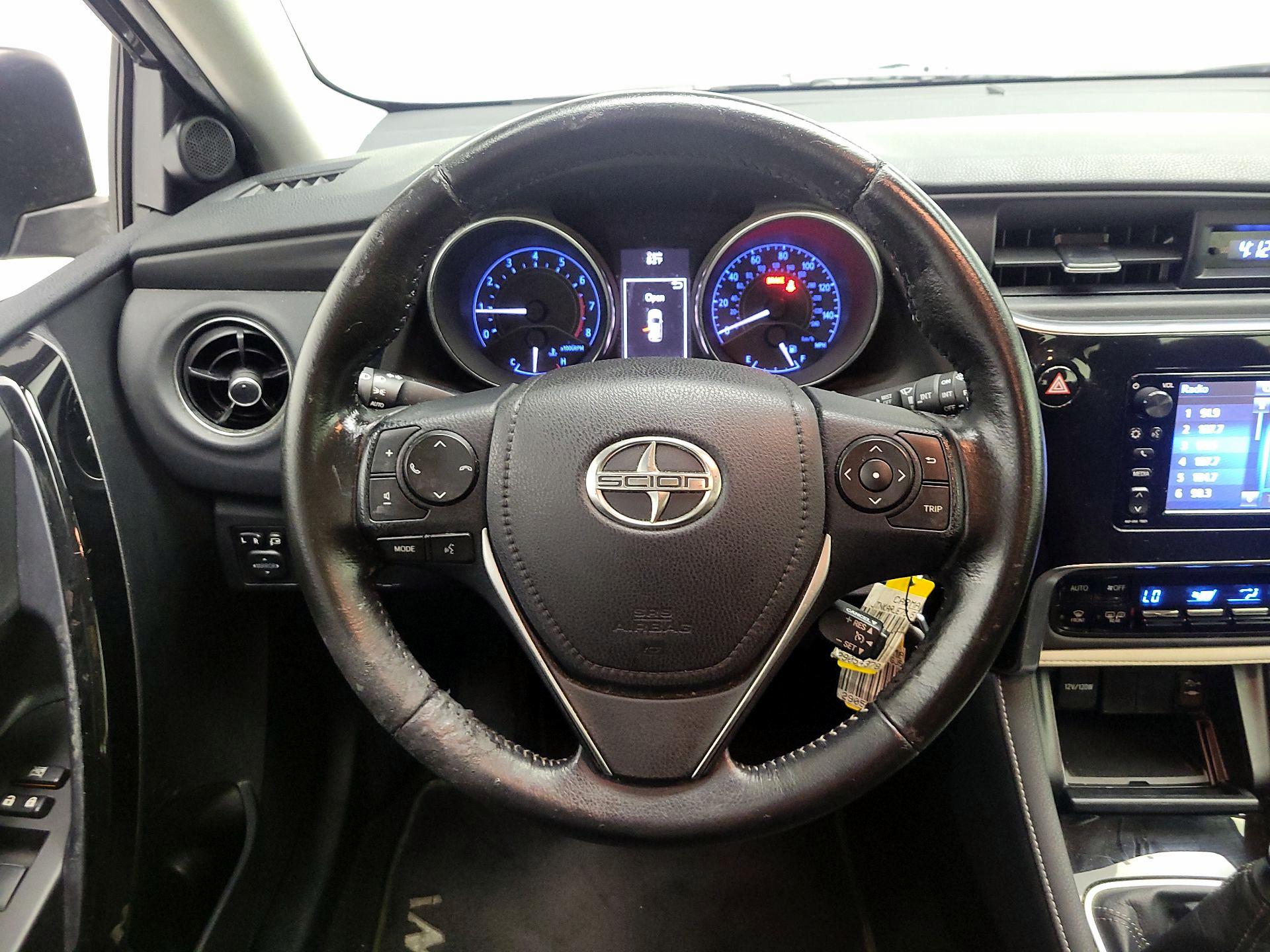Thumbnail: 2016 Scion iM - 10