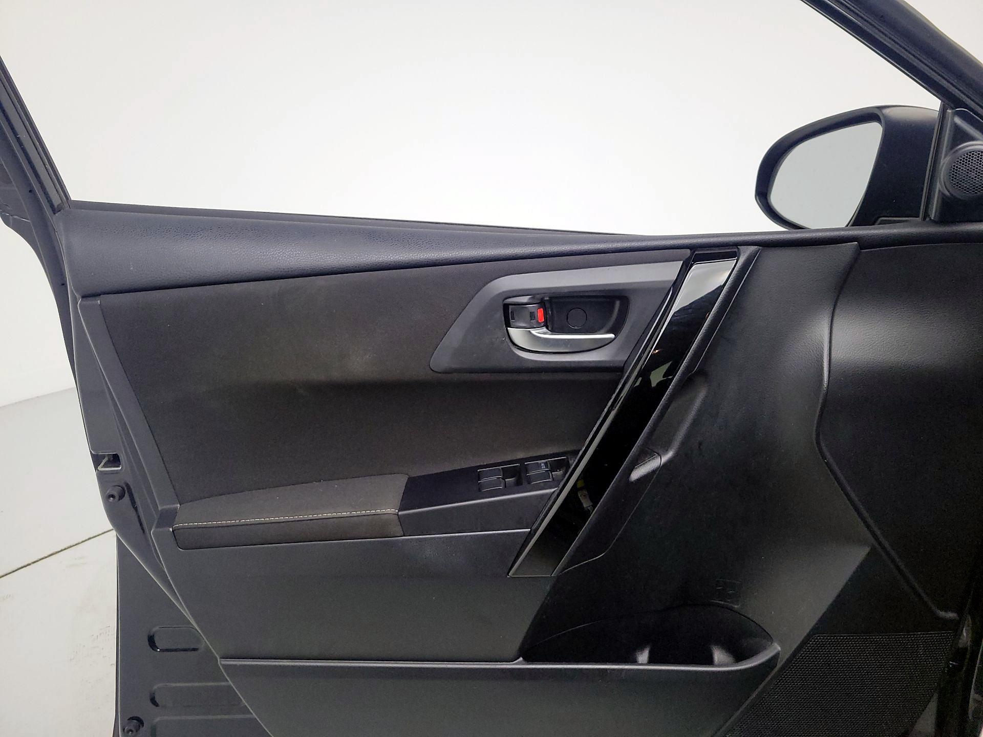 Thumbnail: 2016 Scion iM - 12