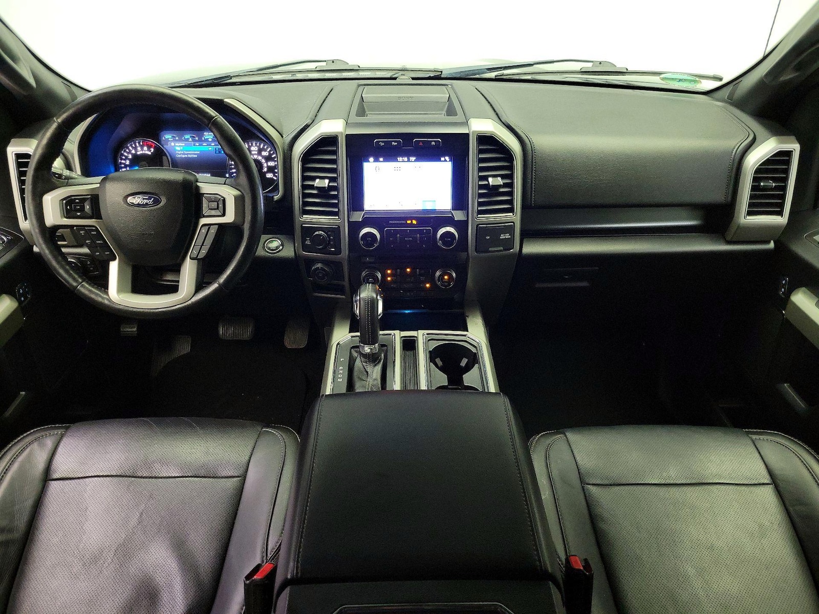 2017 Ford F-150 Lariat - Photo 10