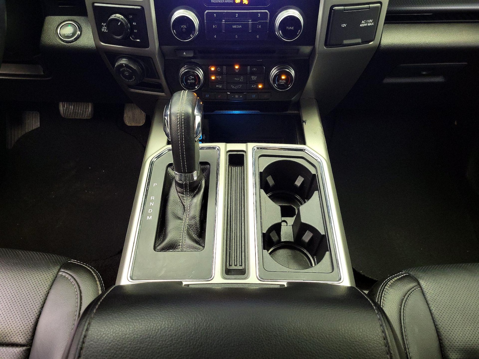2017 Ford F-150 Lariat - Photo 19
