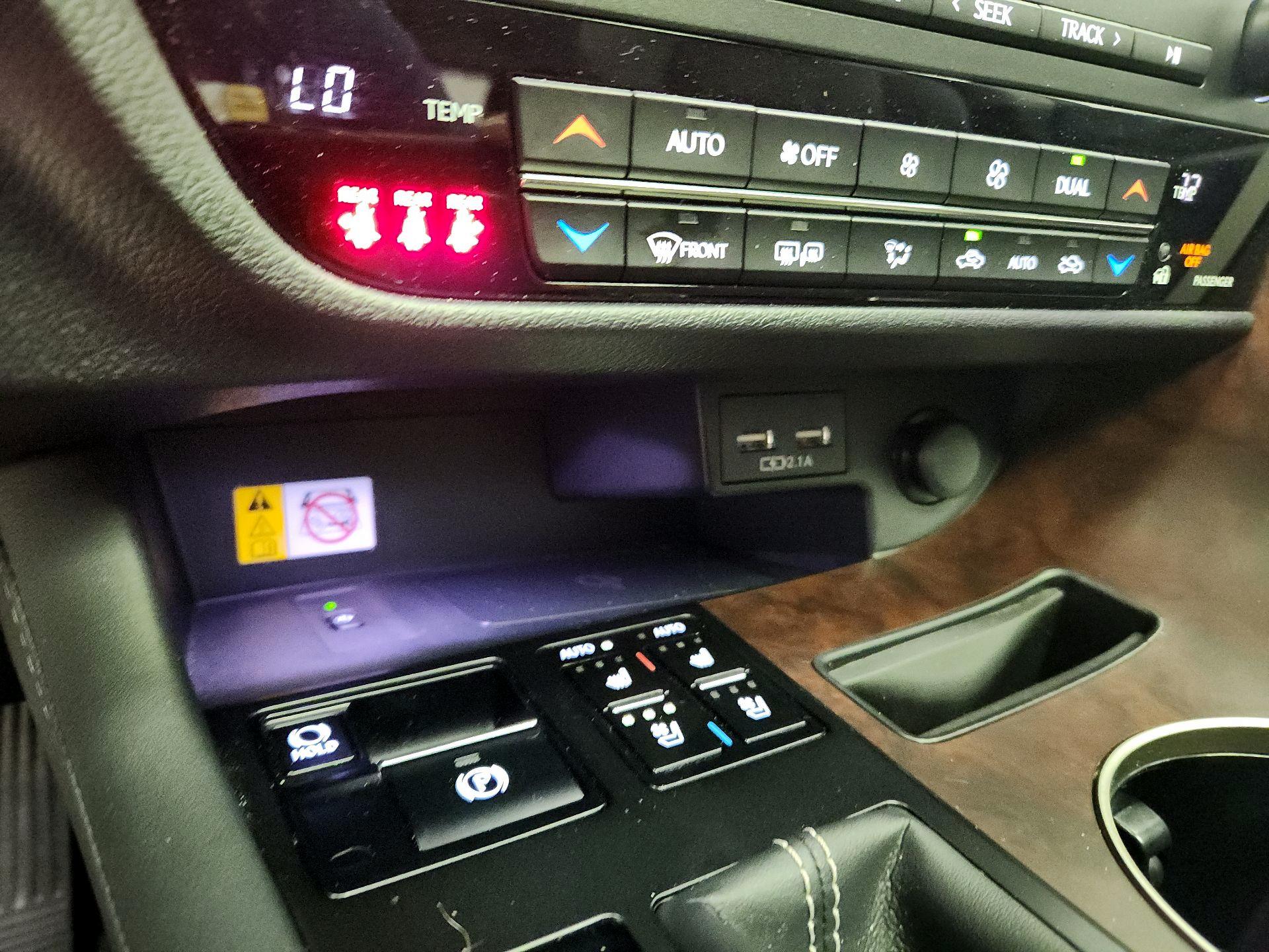 Thumbnail: 2022 Lexus RX - 19