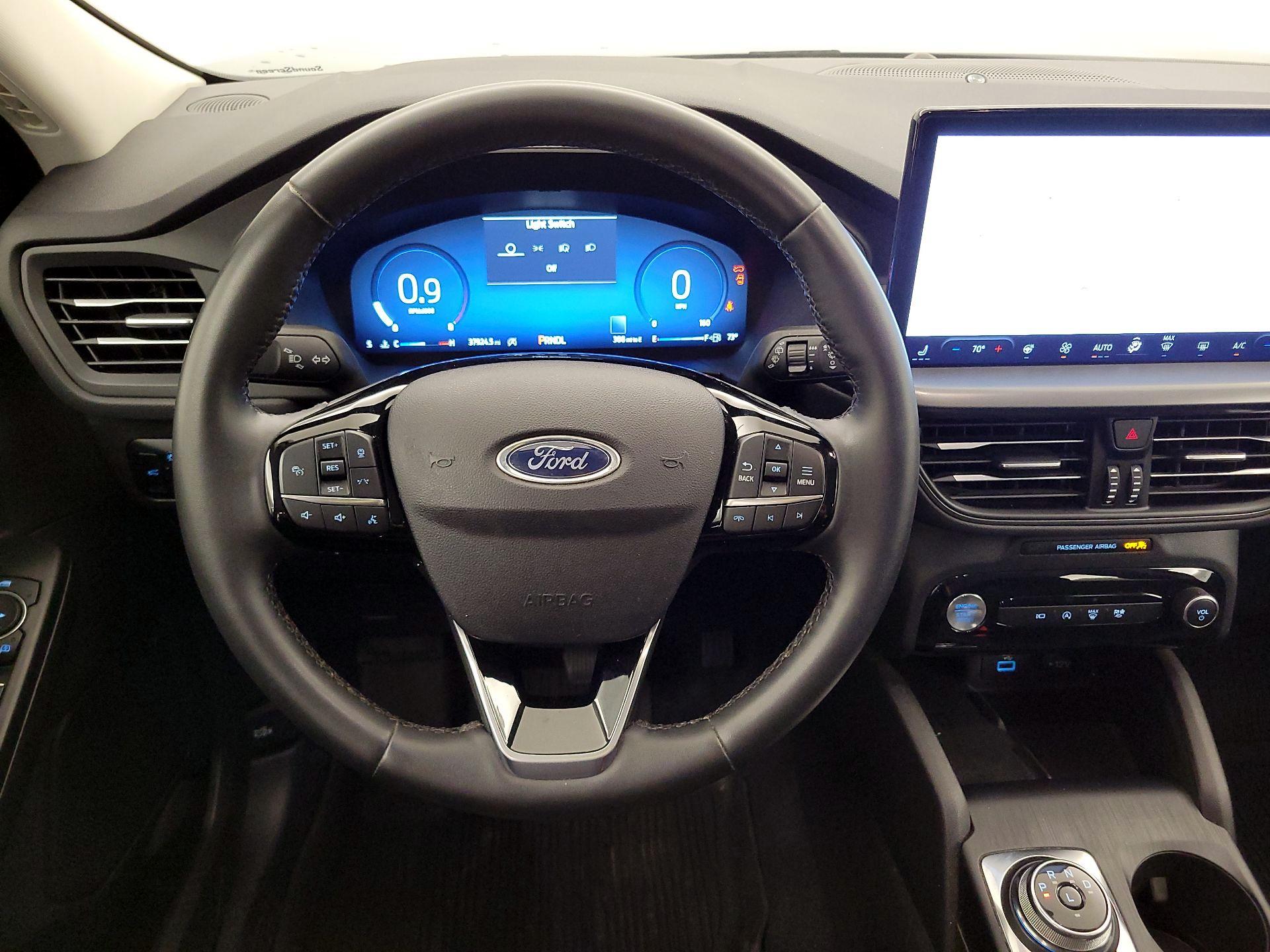 Thumbnail: 2023 Ford Escape - 10