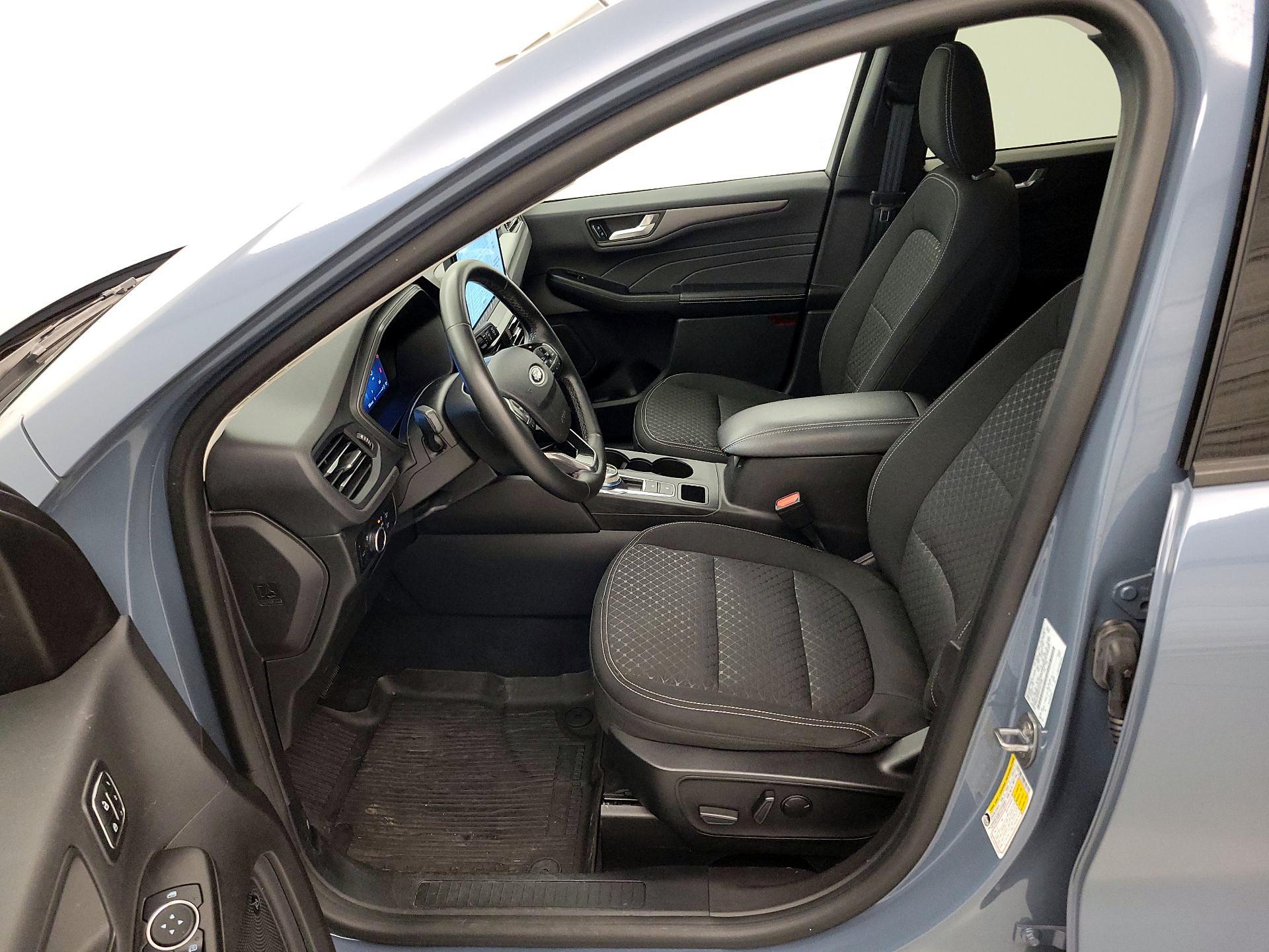 Thumbnail: 2023 Ford Escape - 11
