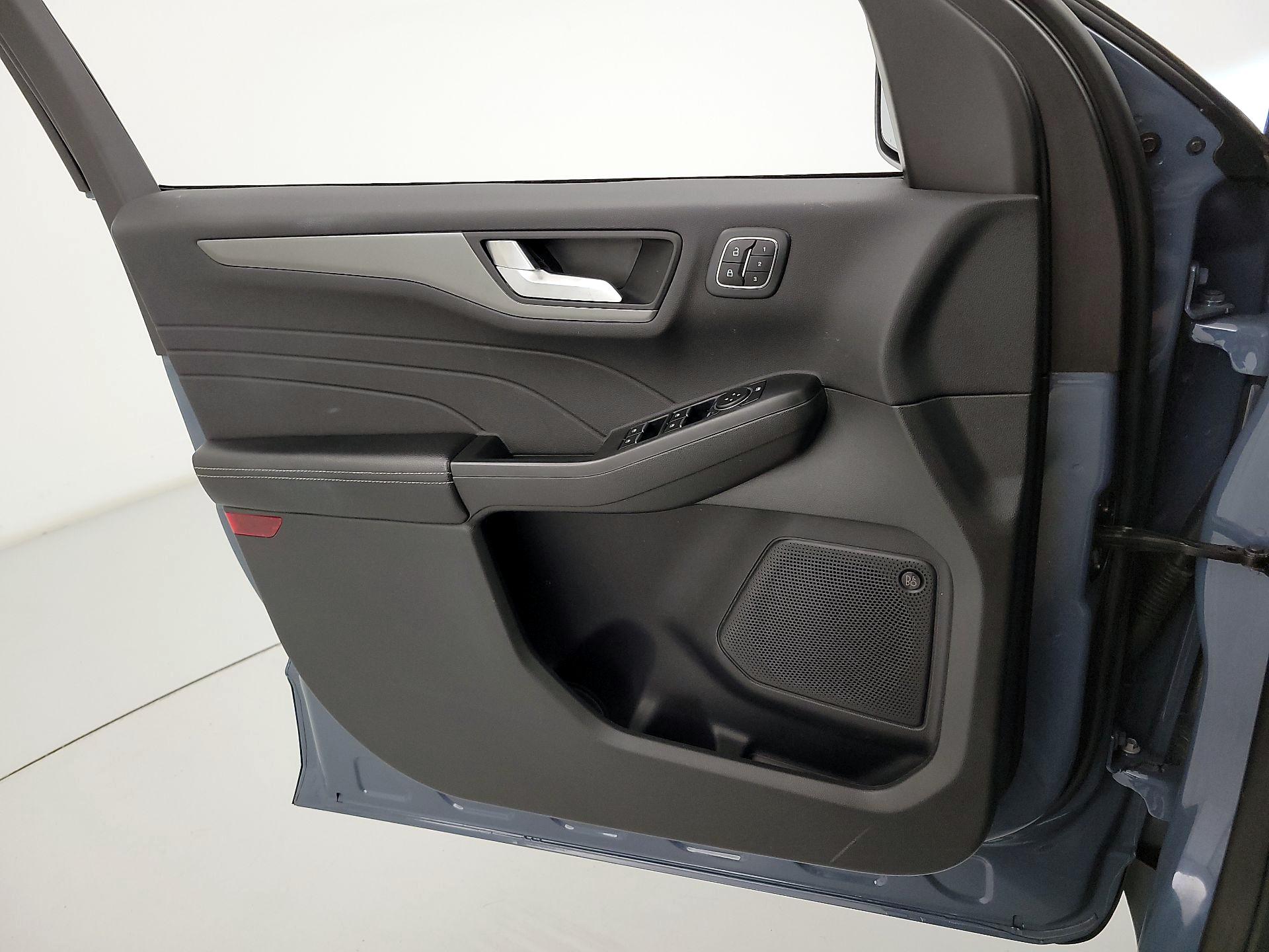 Thumbnail: 2023 Ford Escape - 12