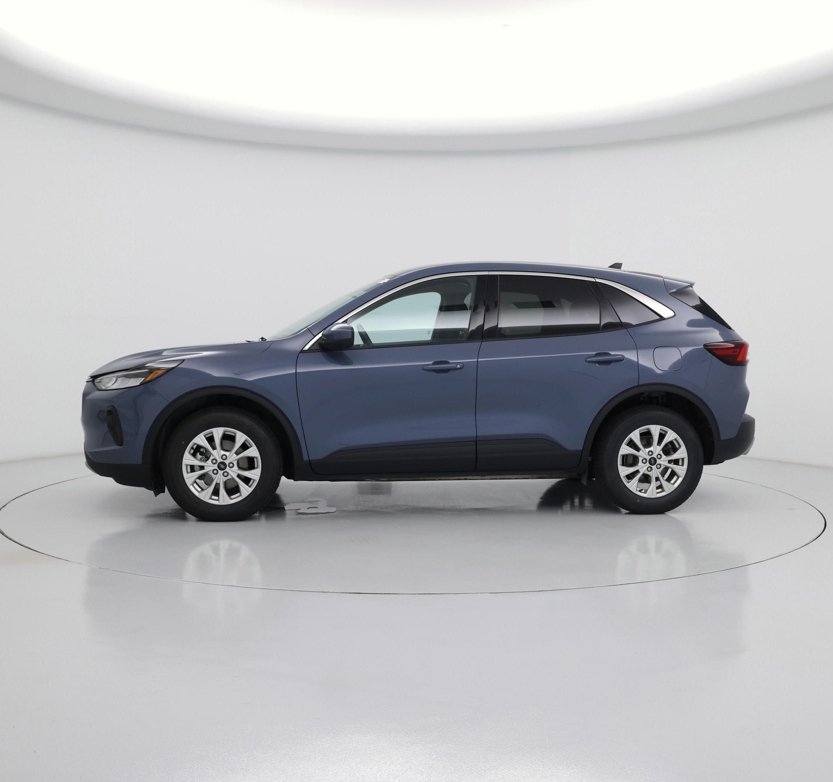Thumbnail: 2023 Ford Escape - 3