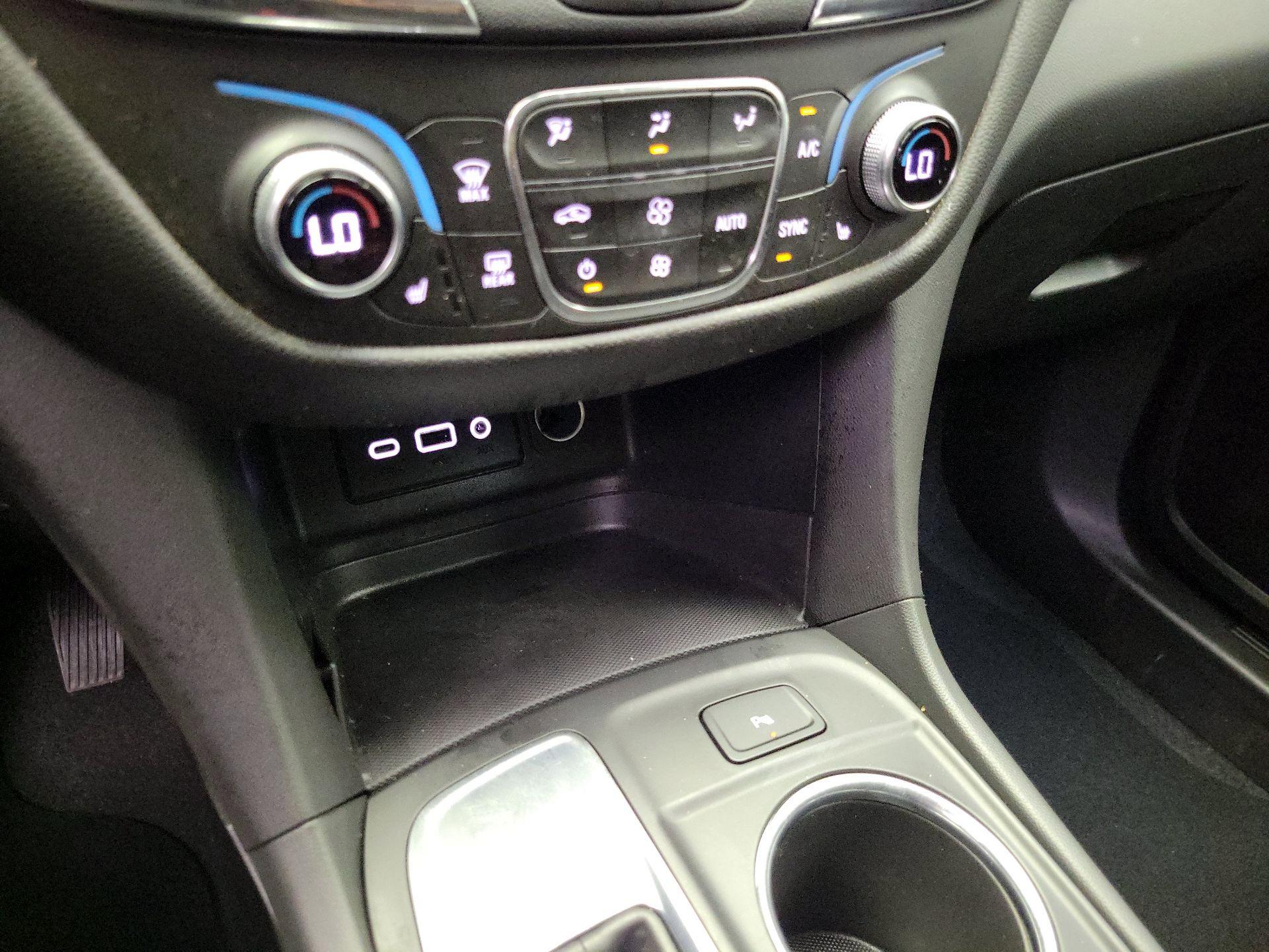 Thumbnail: 2023 Chevrolet Equinox - 17