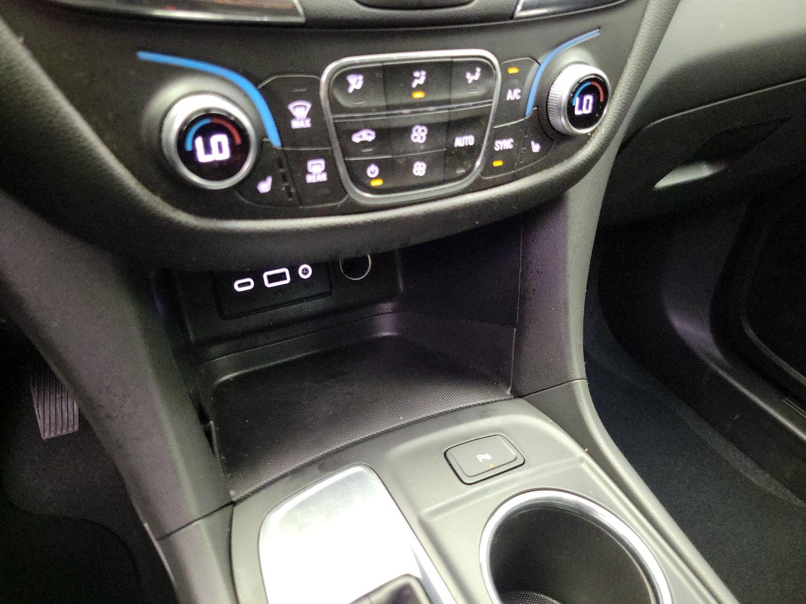 2023 Chevrolet Equinox LT - Photo 18