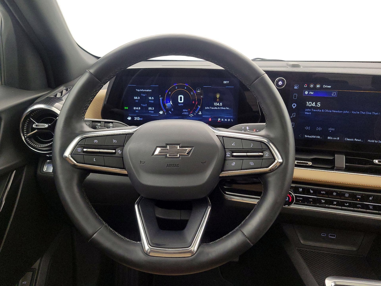 2025 Chevrolet Equinox ACTIV - Photo 11