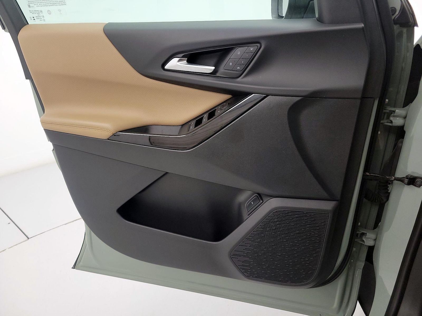 2025 Chevrolet Equinox ACTIV - Photo 13