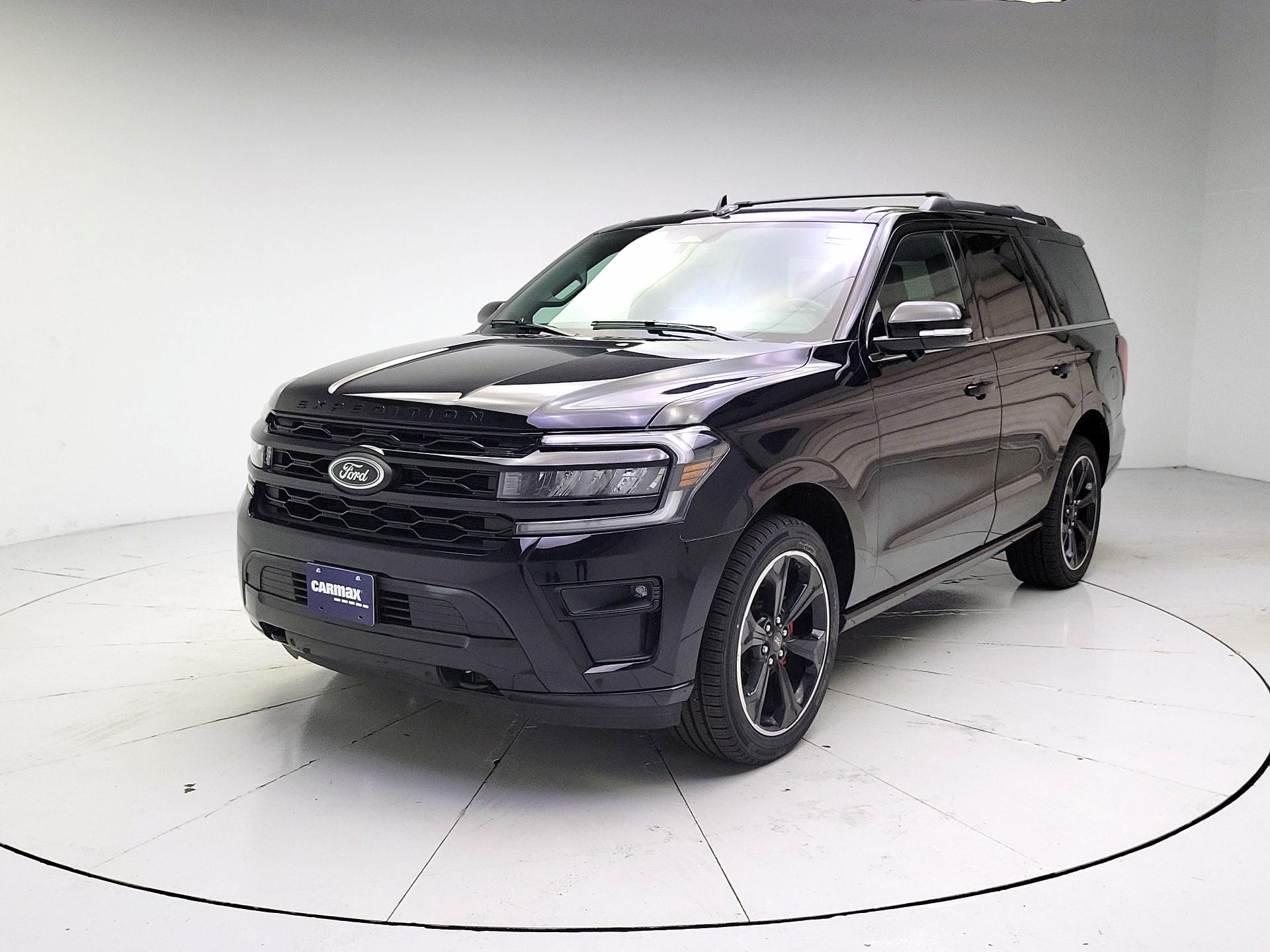 Thumbnail: 2023 Ford Expedition - 3