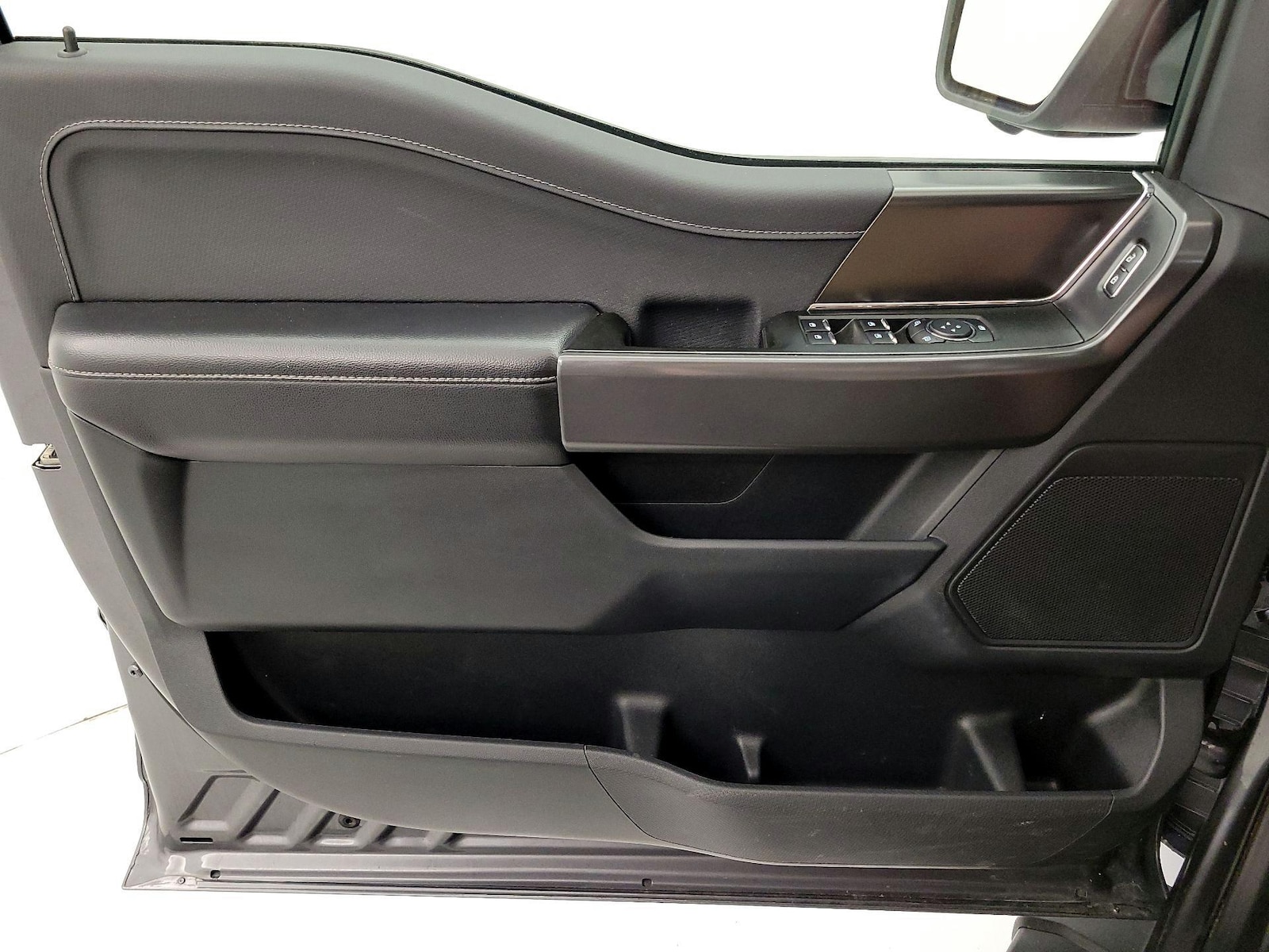 2024 Ford F-150 XLT - Photo 13
