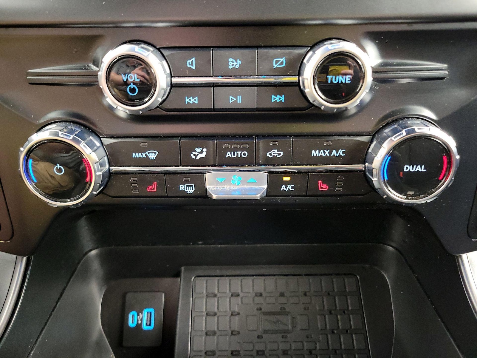 2024 Ford F-150 XLT - Photo 18