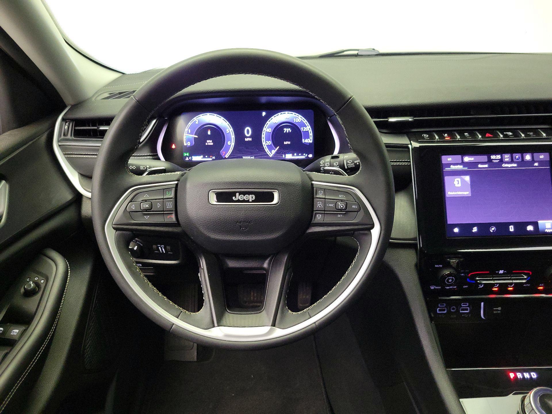 Thumbnail: 2024 Jeep Grand Cherokee L - 10