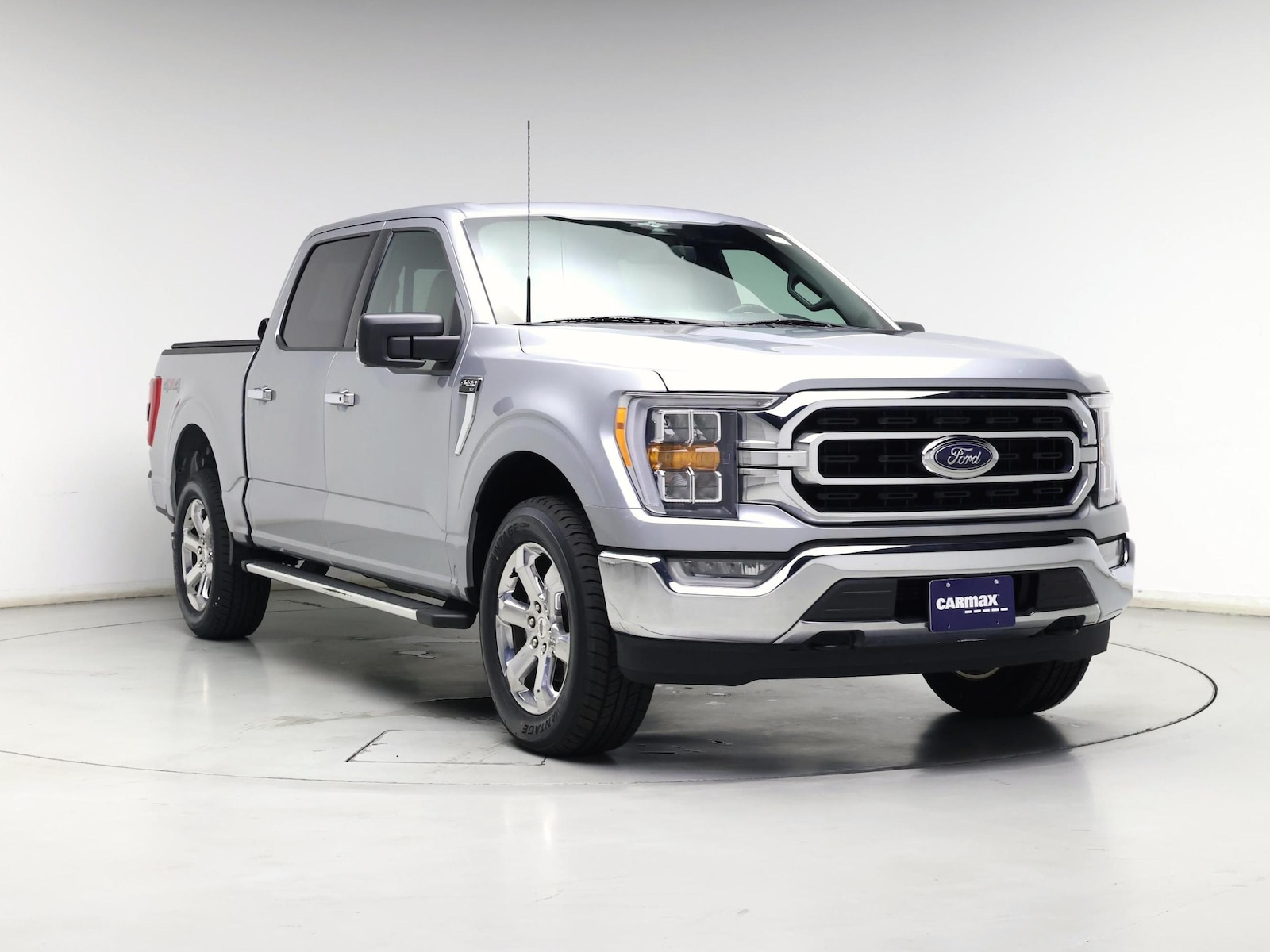 2023 Ford F-150 XLT - Photo 2