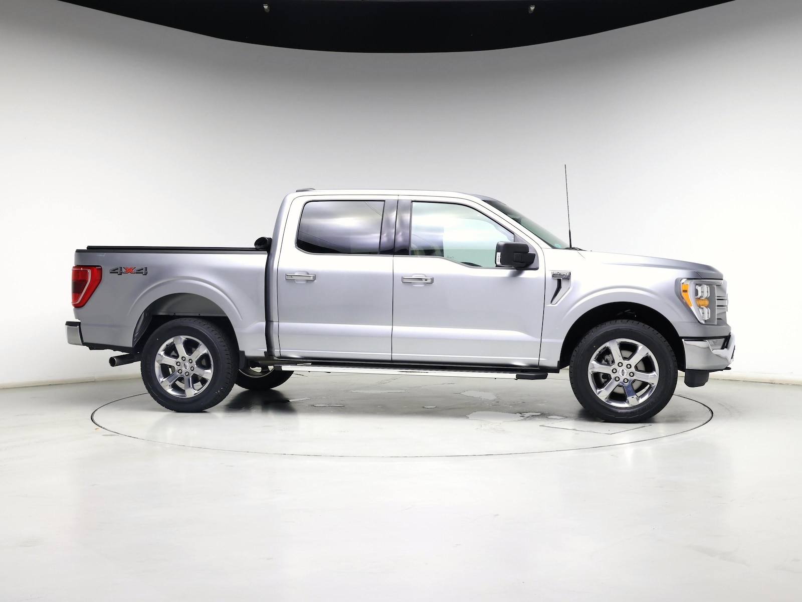 2023 Ford F-150 XLT - Photo 8
