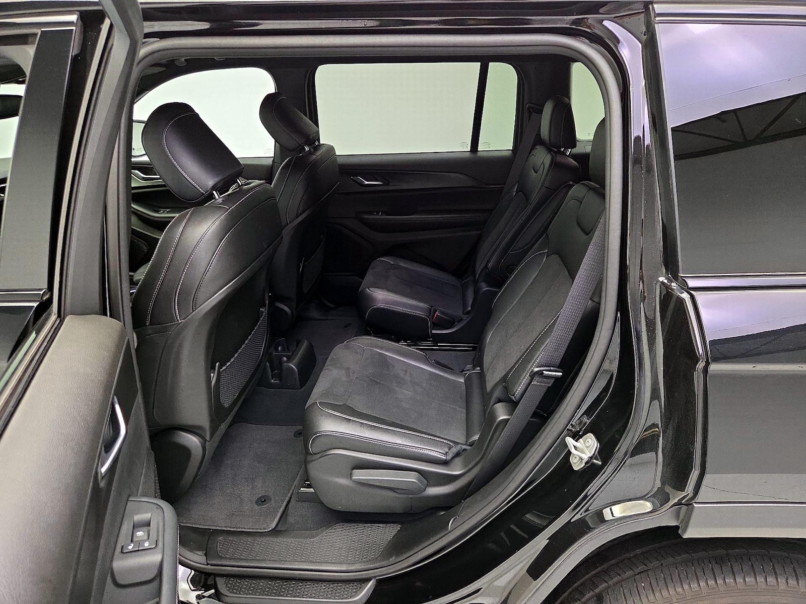 Rear Air Conditioning