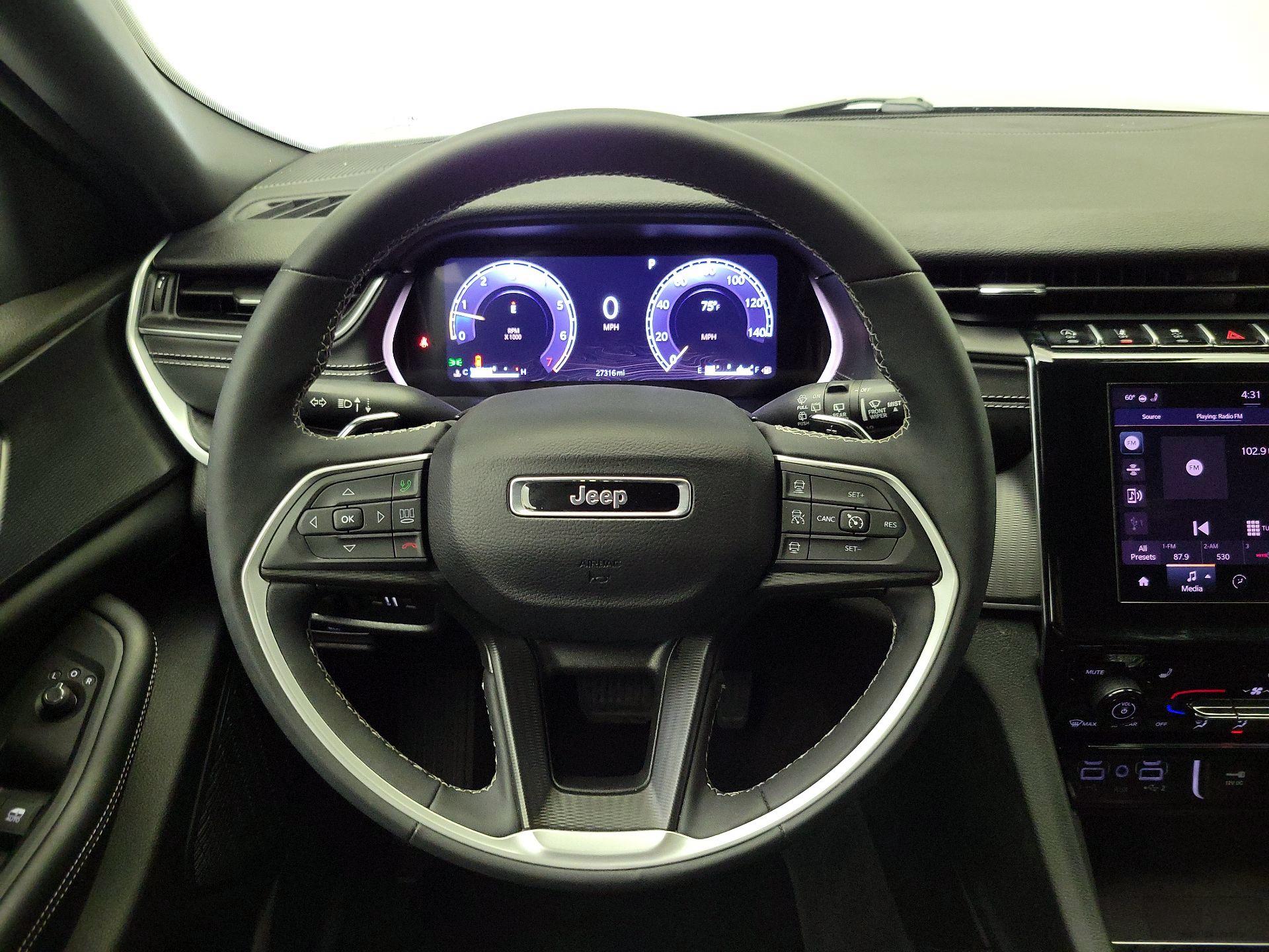 Thumbnail: 2024 Jeep Grand Cherokee L - 10
