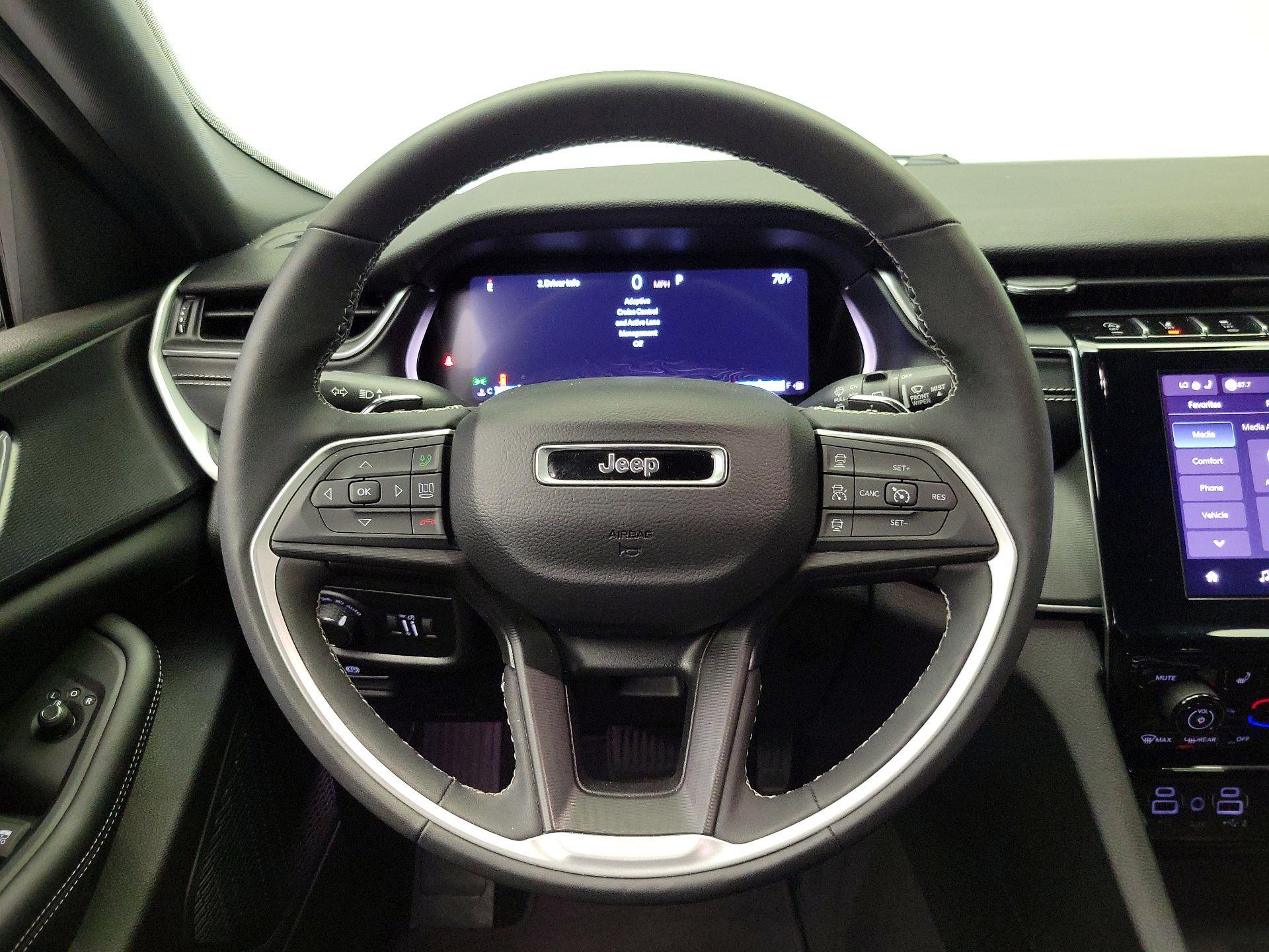 Thumbnail: 2024 Jeep Grand Cherokee L - 10