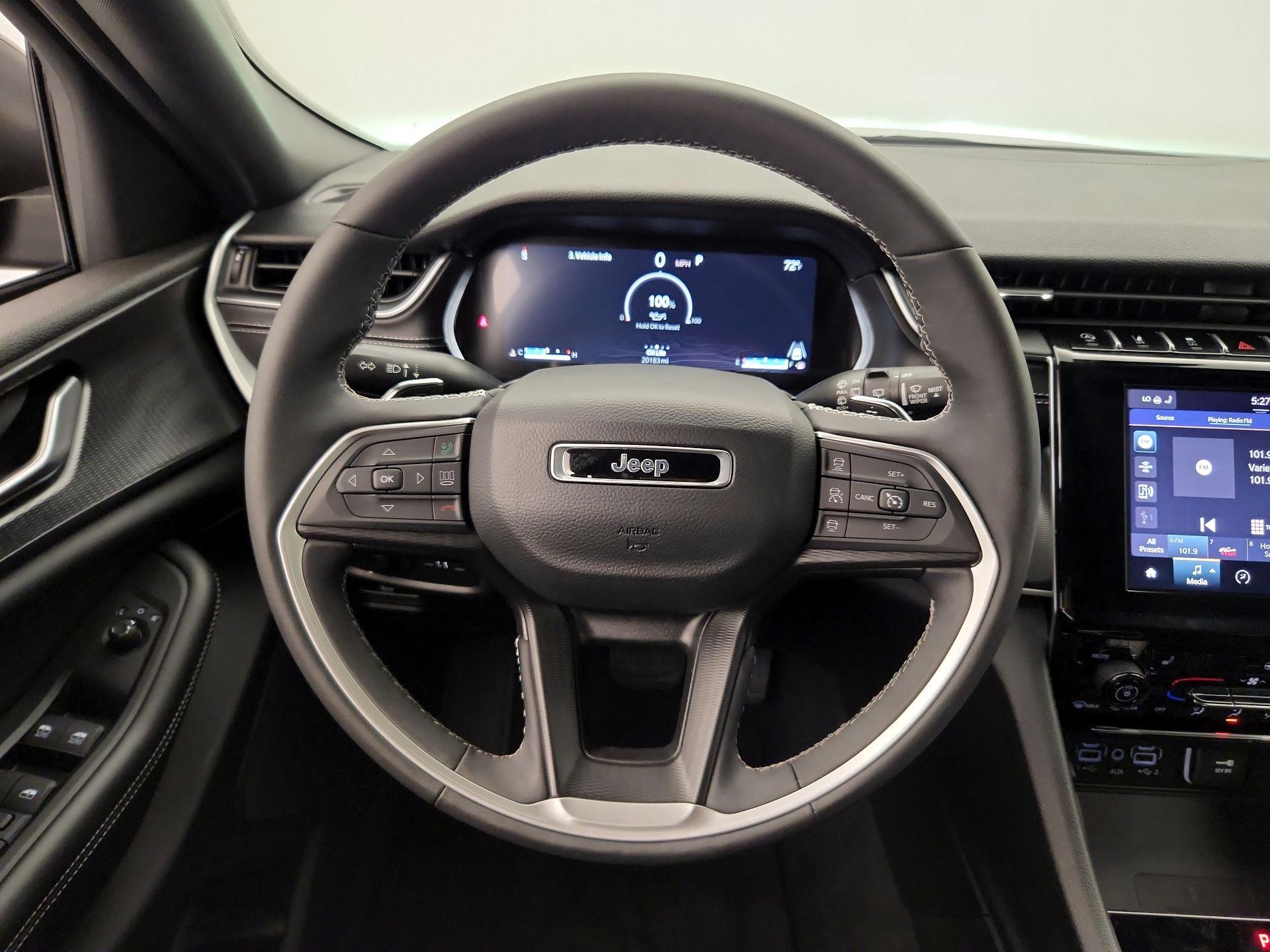 Thumbnail: 2024 Jeep Grand Cherokee - 10