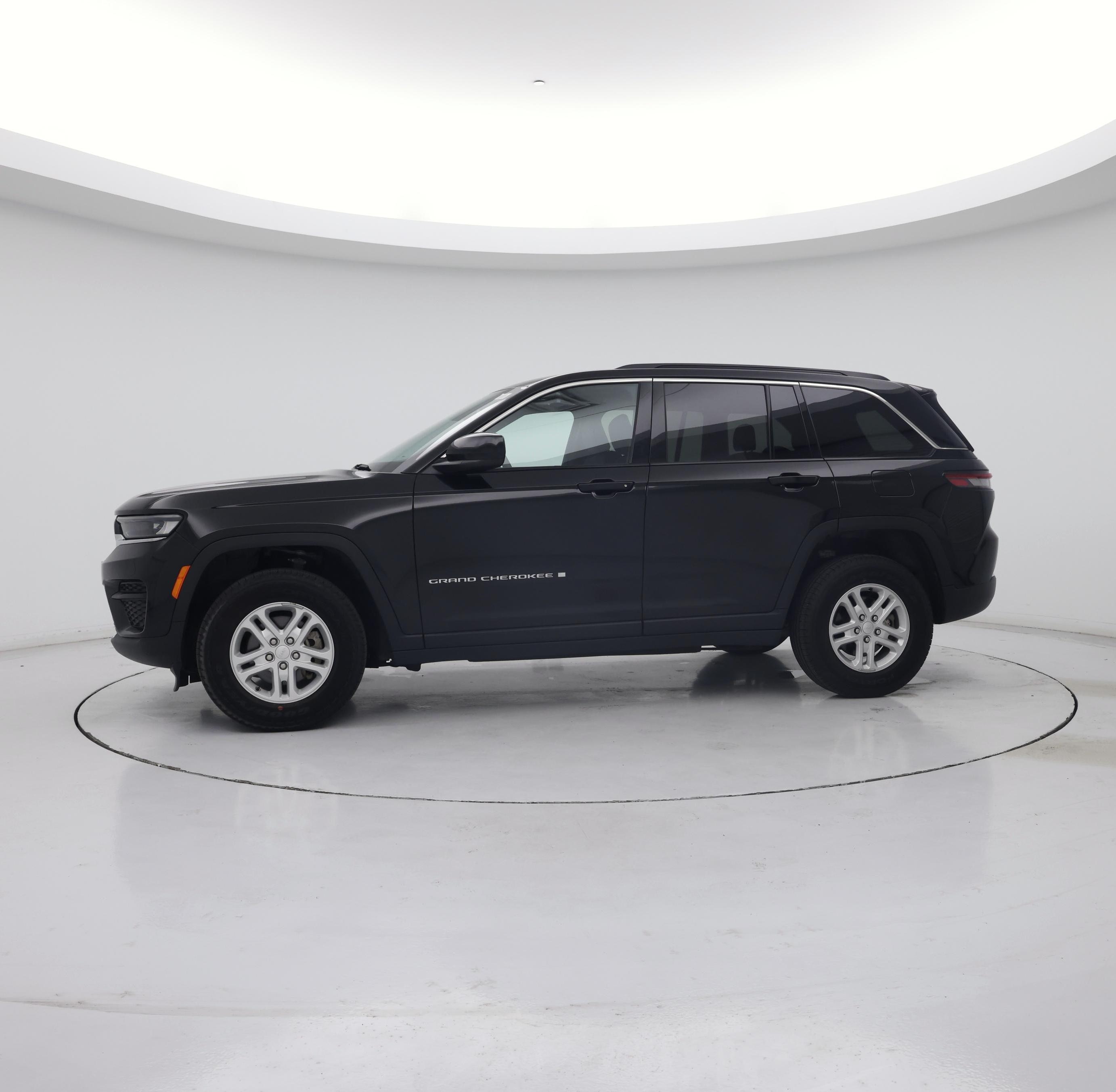 Thumbnail: 2024 Jeep Grand Cherokee - 3