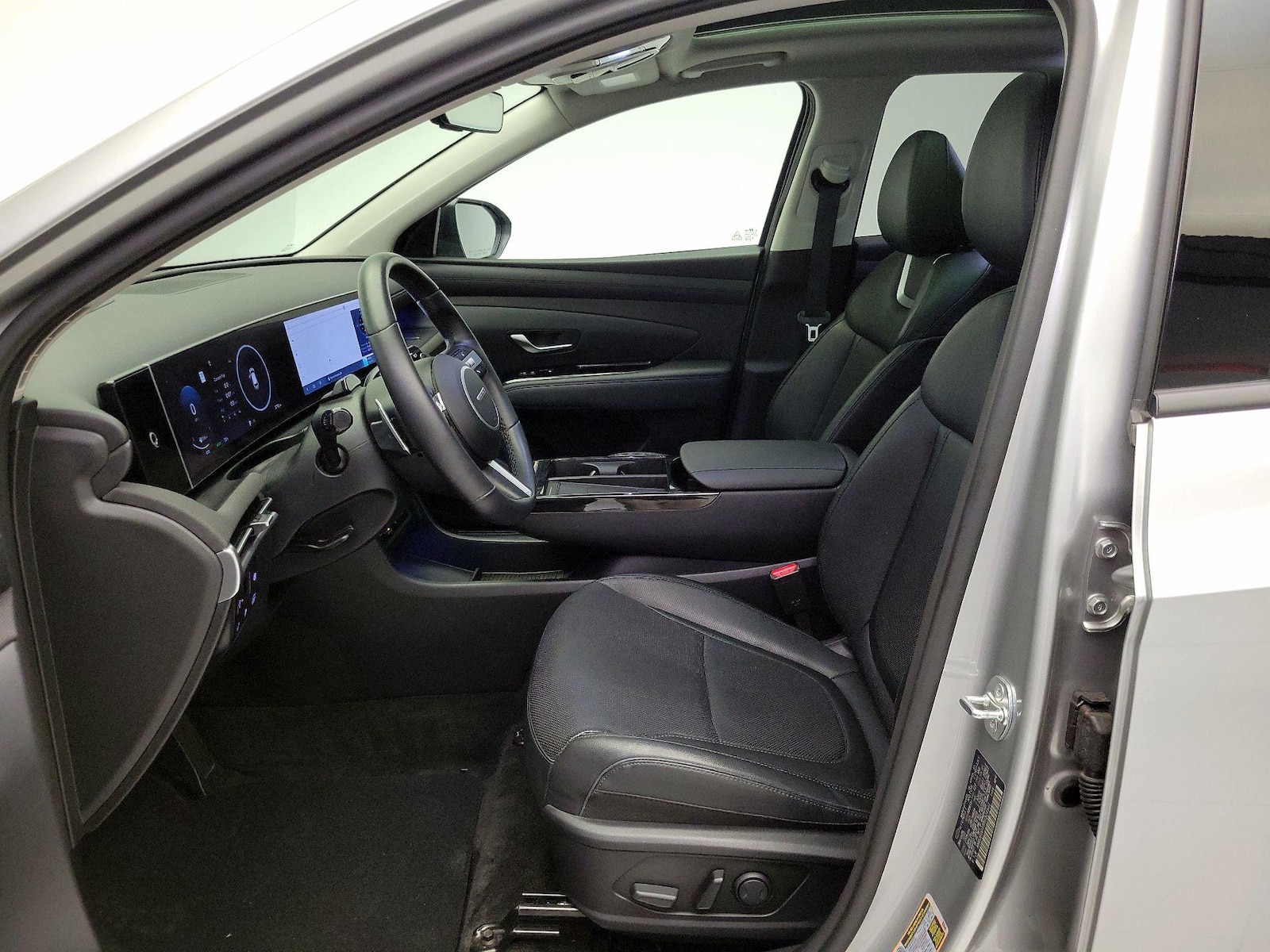2025 Hyundai Tucson Limited - Photo 12