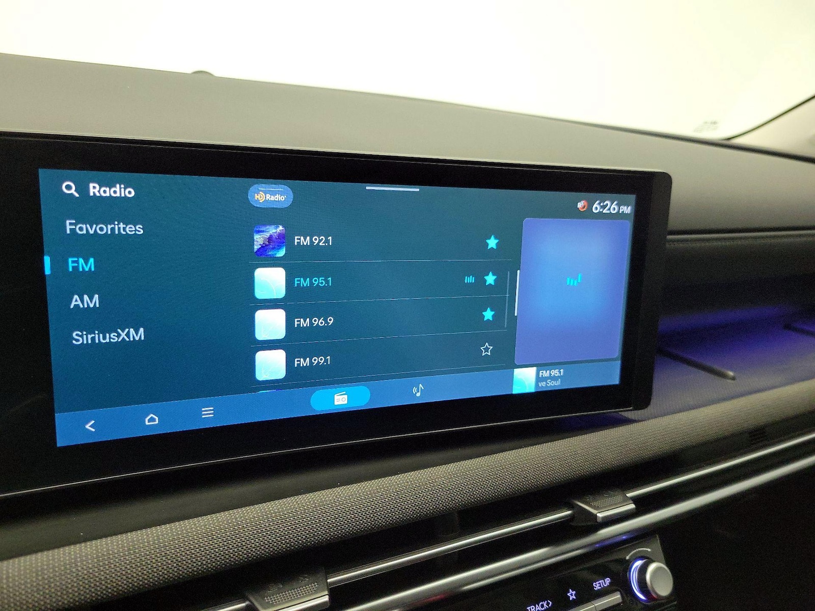 2025 Hyundai Tucson Limited - Photo 17