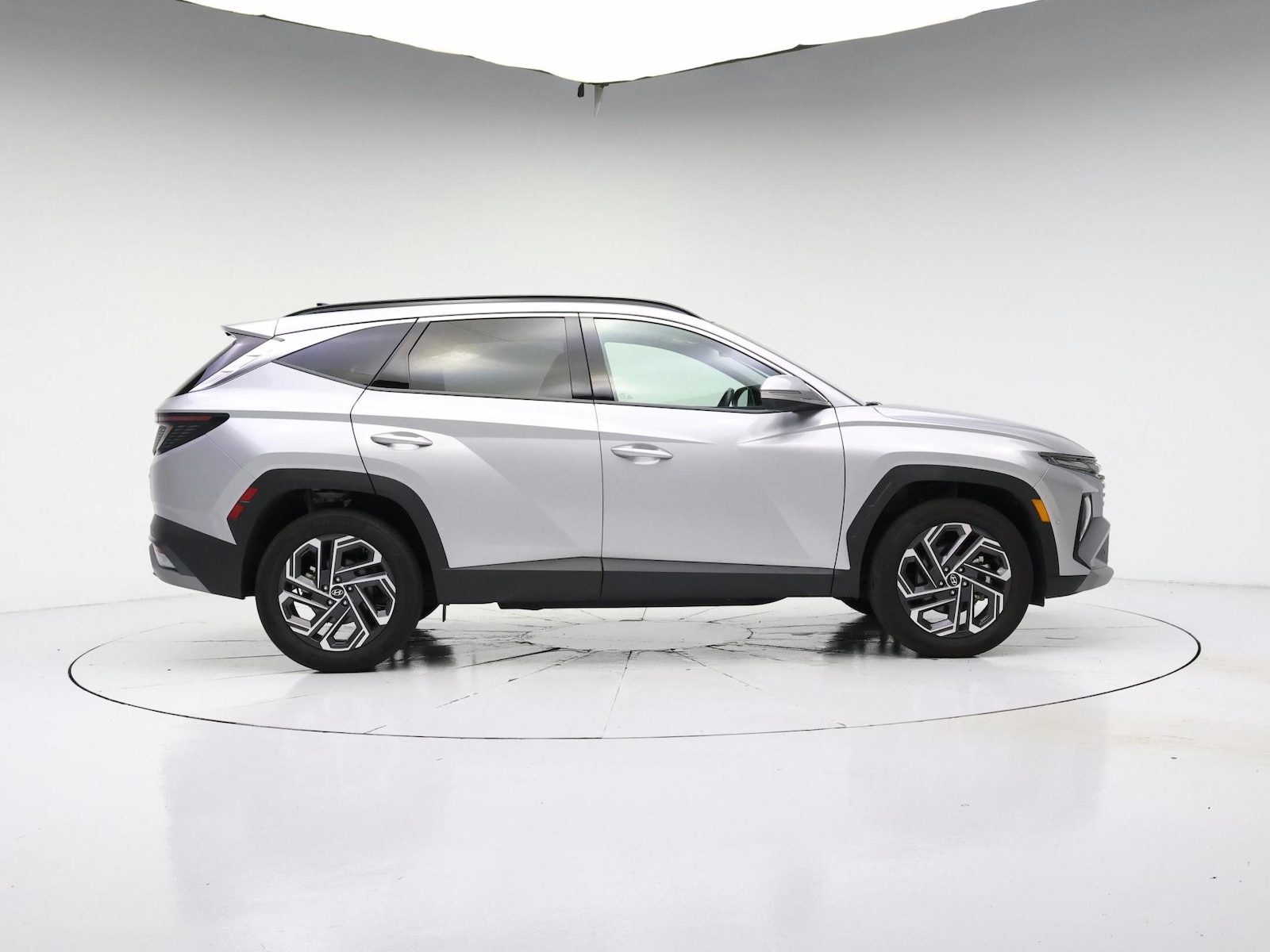 2025 Hyundai Tucson Limited - Photo 8