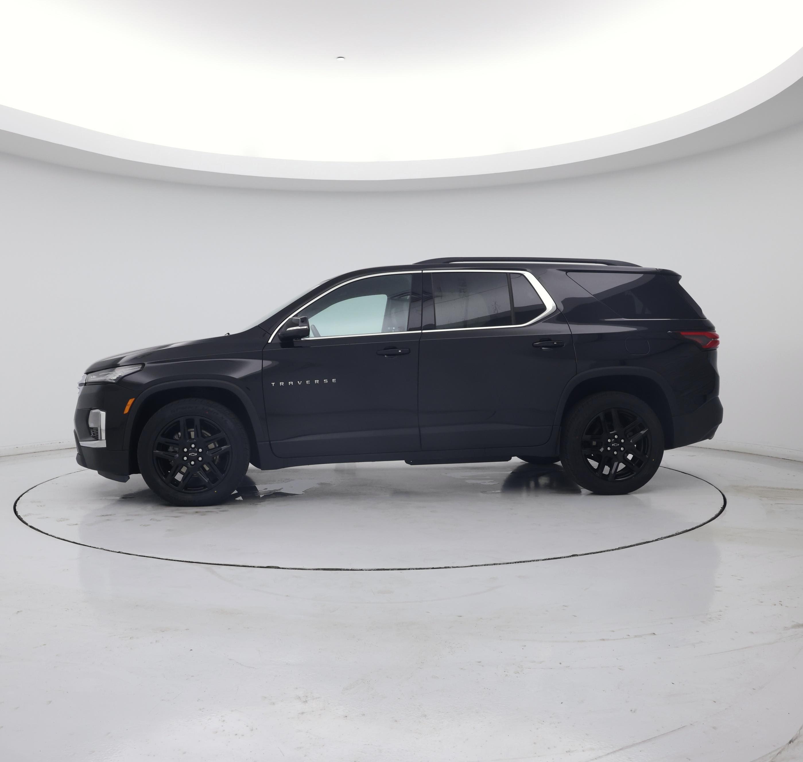 Thumbnail: 2022 Chevrolet Traverse - 3
