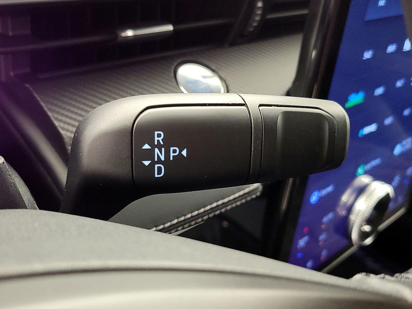 2025 Ford Mustang Mach-E Premium AWD - Photo 18
