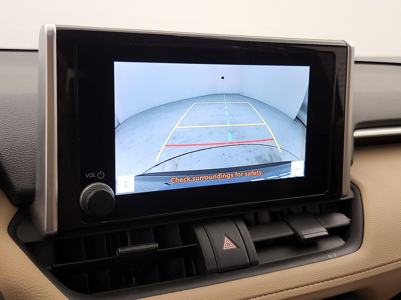 2024 Toyota RAV4 XLE - Photo 15