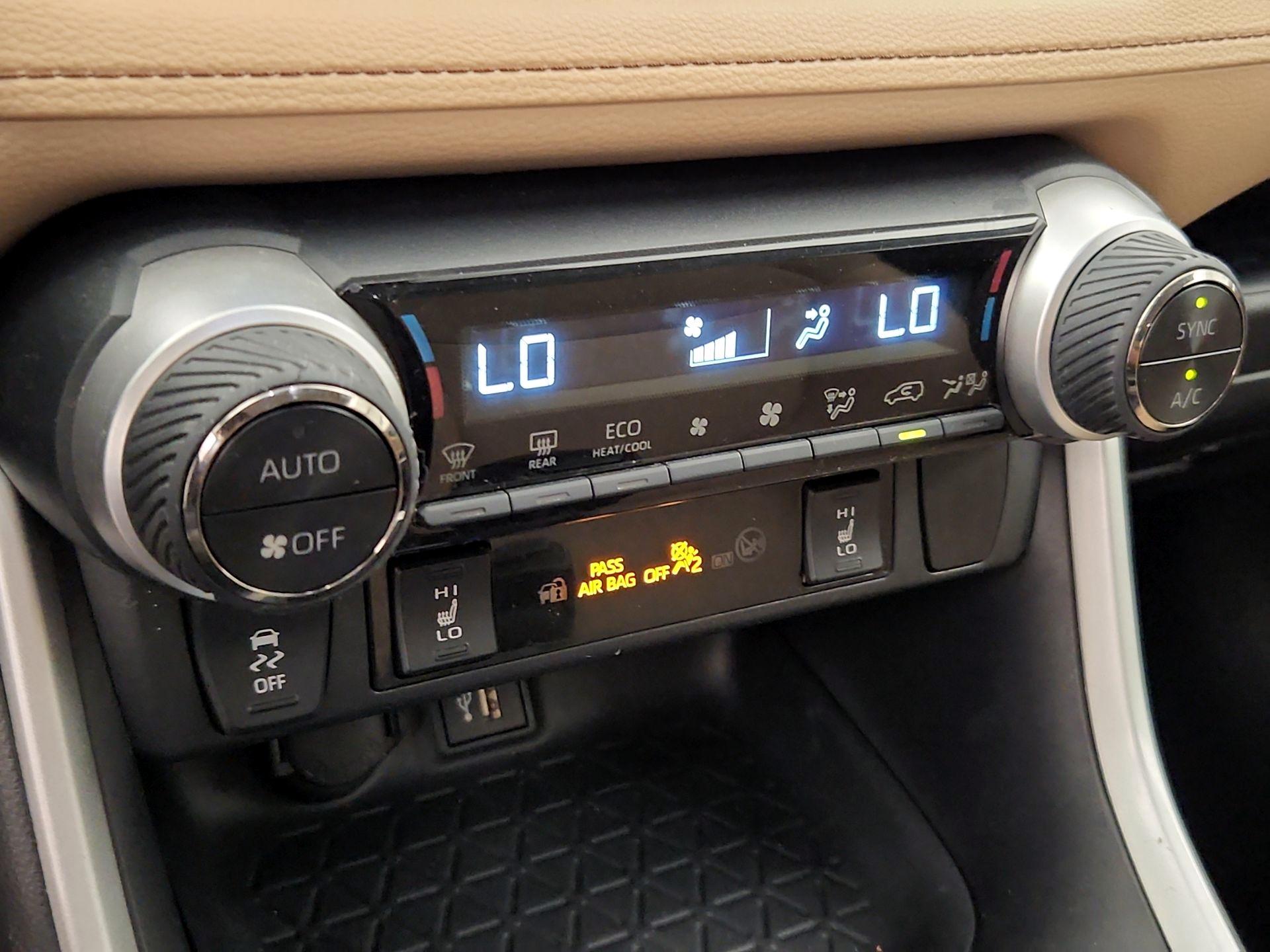 Thumbnail: 2024 Toyota RAV4 - 16