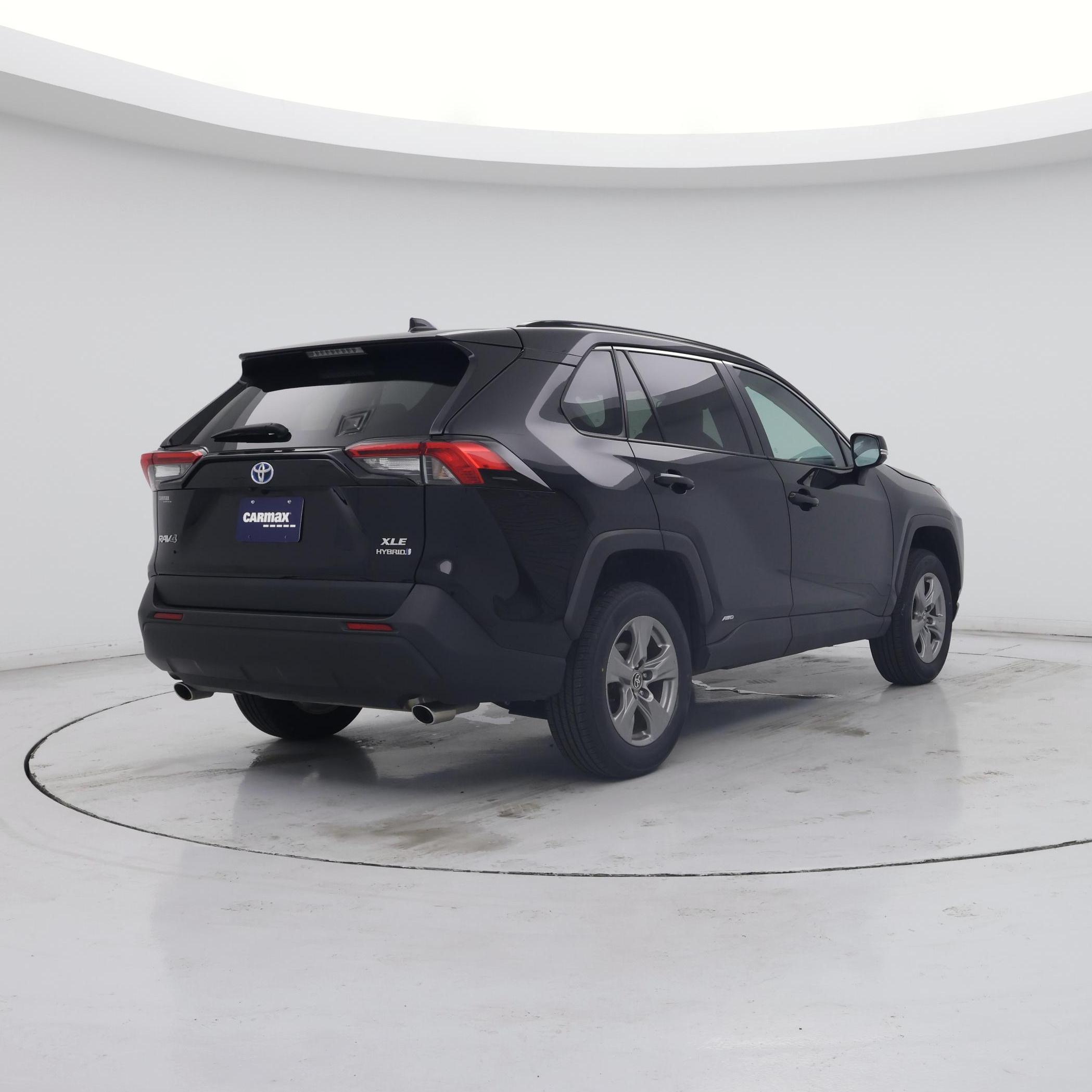 Thumbnail: 2024 Toyota RAV4 - 8
