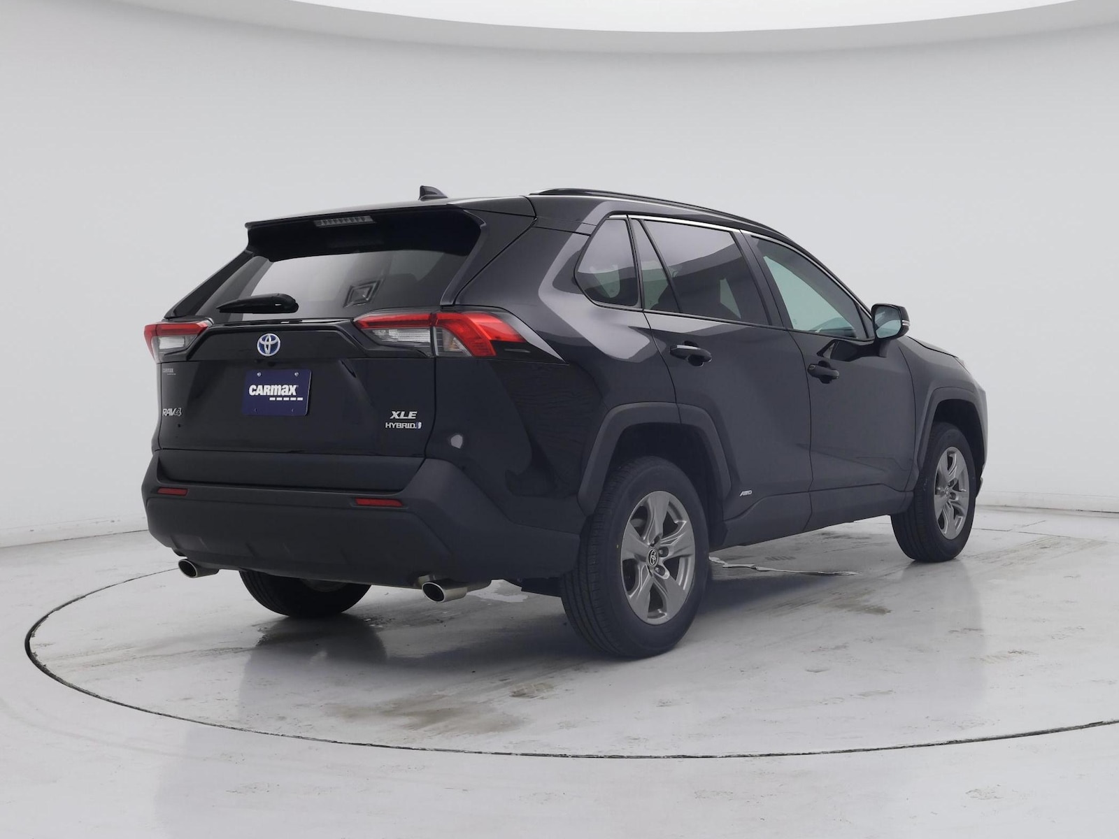 2024 Toyota RAV4 XLE - Photo 9