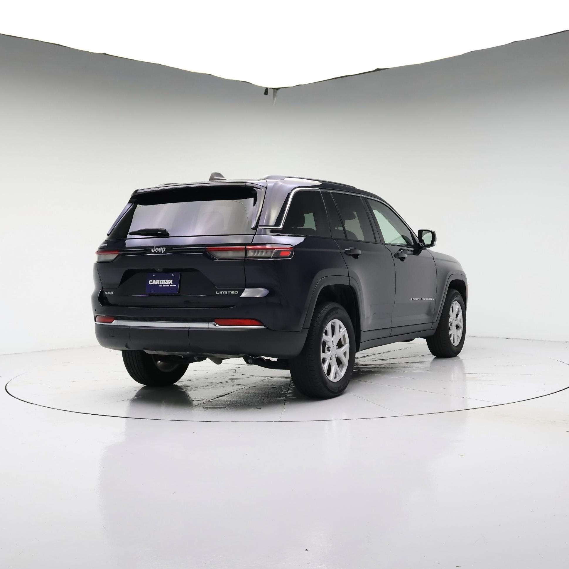Thumbnail: 2023 Jeep Grand Cherokee - 8