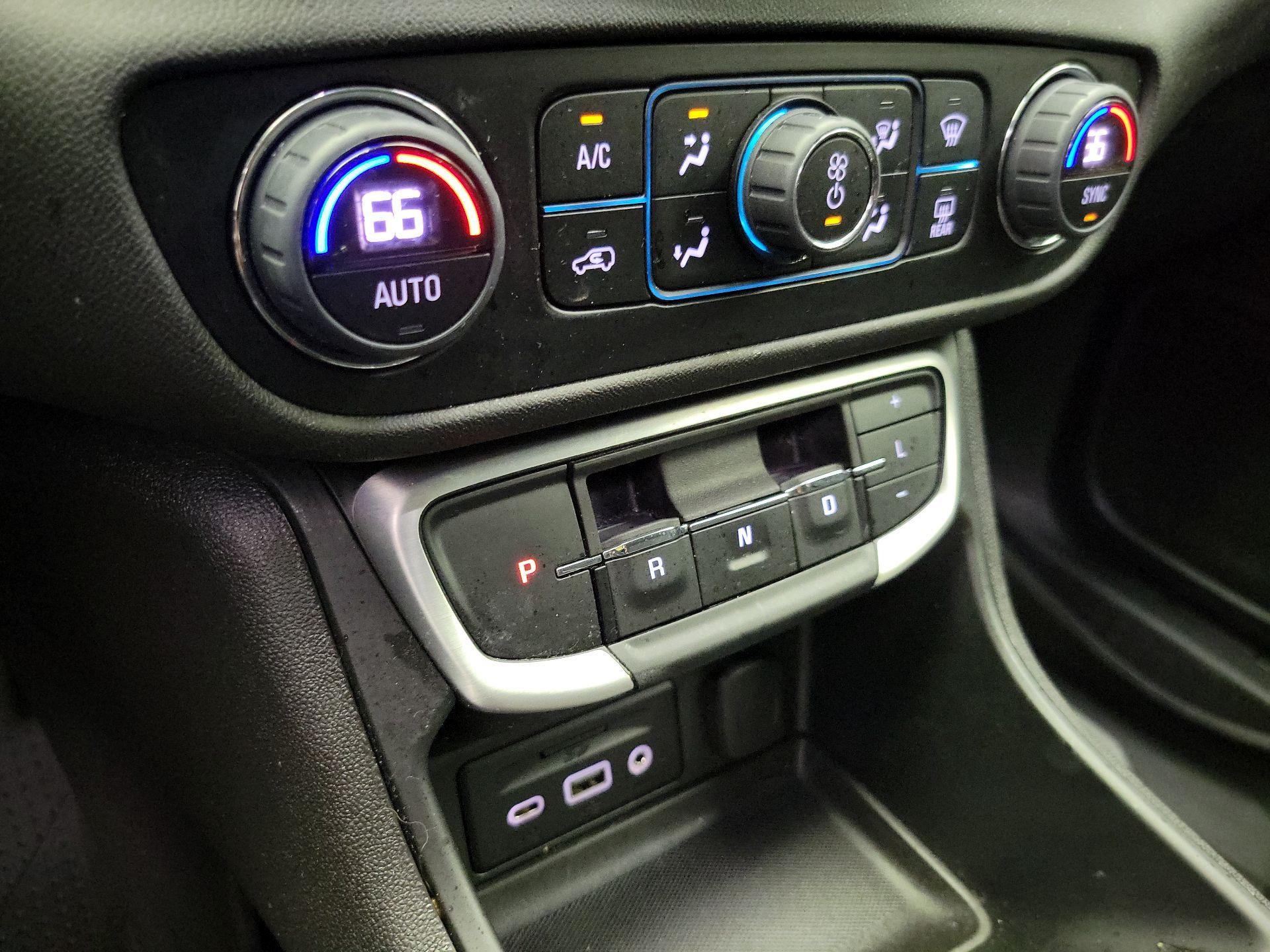 Thumbnail: 2024 GMC Terrain - 17