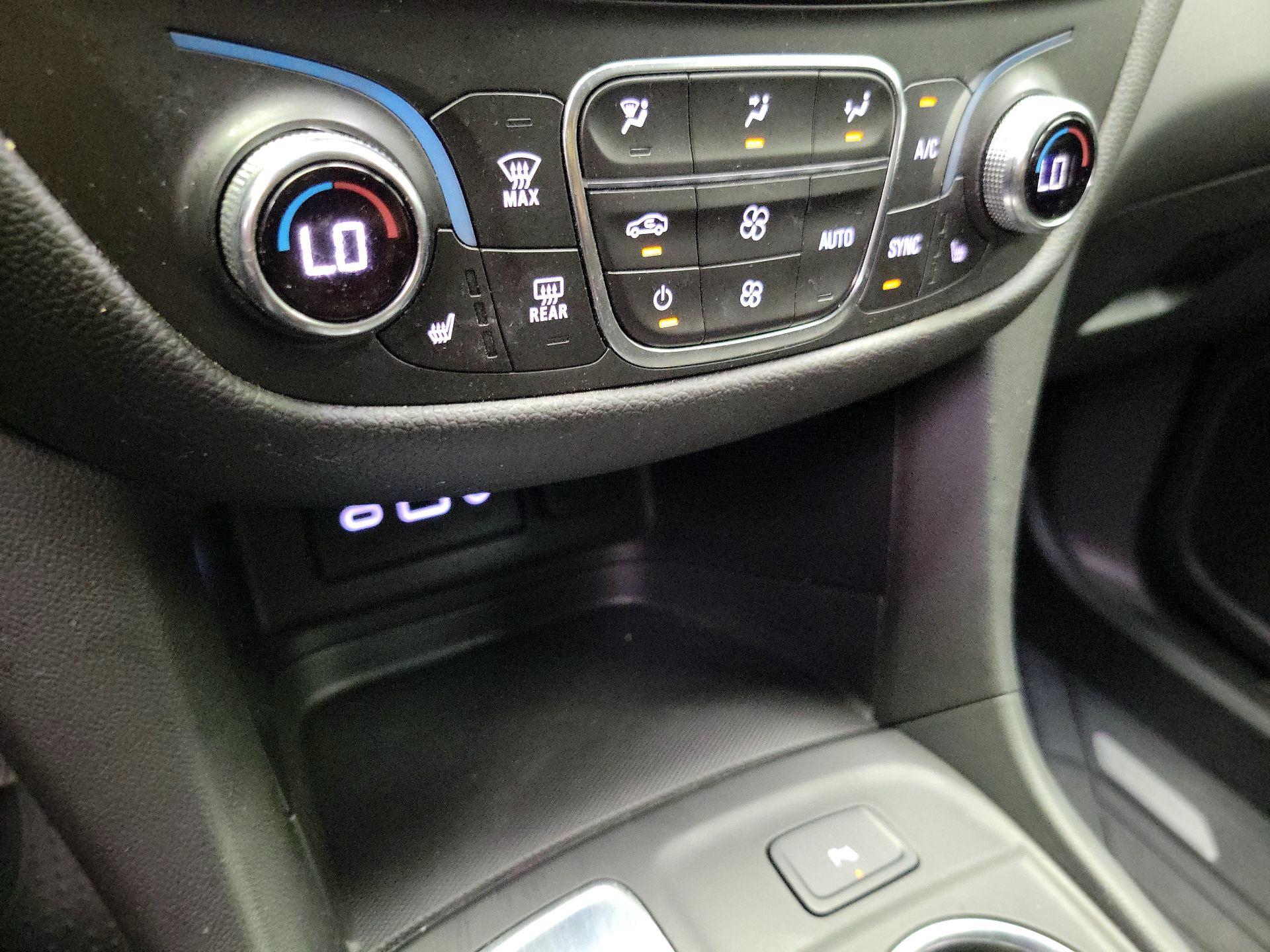 Thumbnail: 2024 Chevrolet Equinox - 17