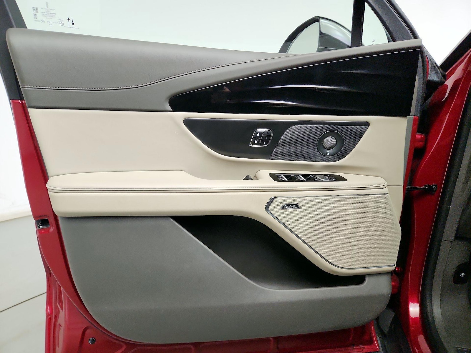 2024 Lincoln Nautilus Premiere - Photo 13