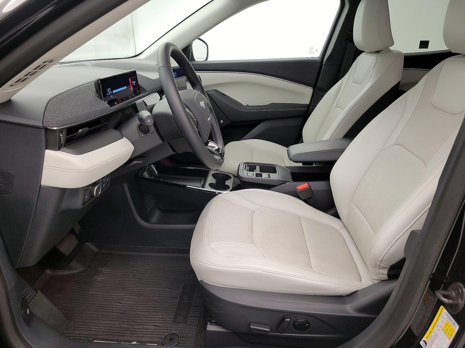 2025 Ford Mustang Mach-E Premium AWD - Photo 12