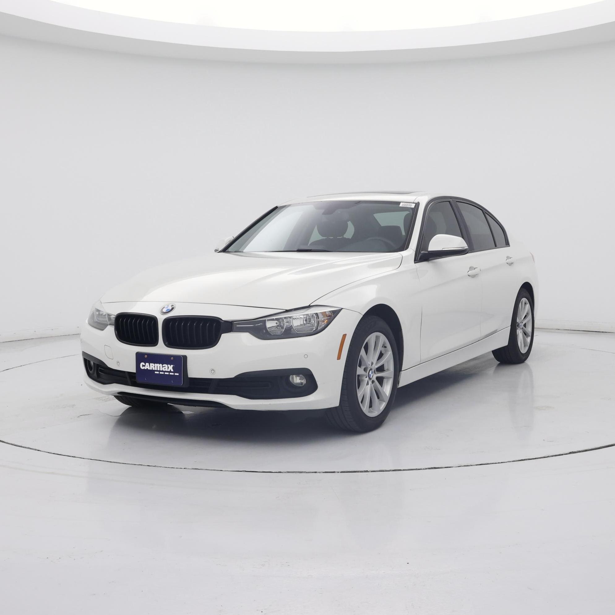 Thumbnail: 2017 BMW 3 Series - 4
