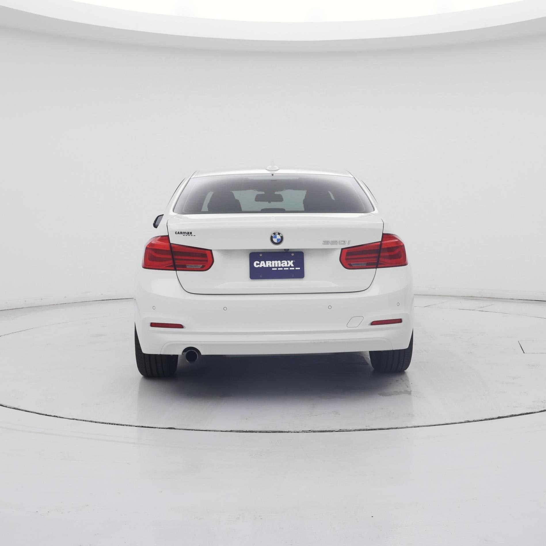 Thumbnail: 2017 BMW 3 Series - 6