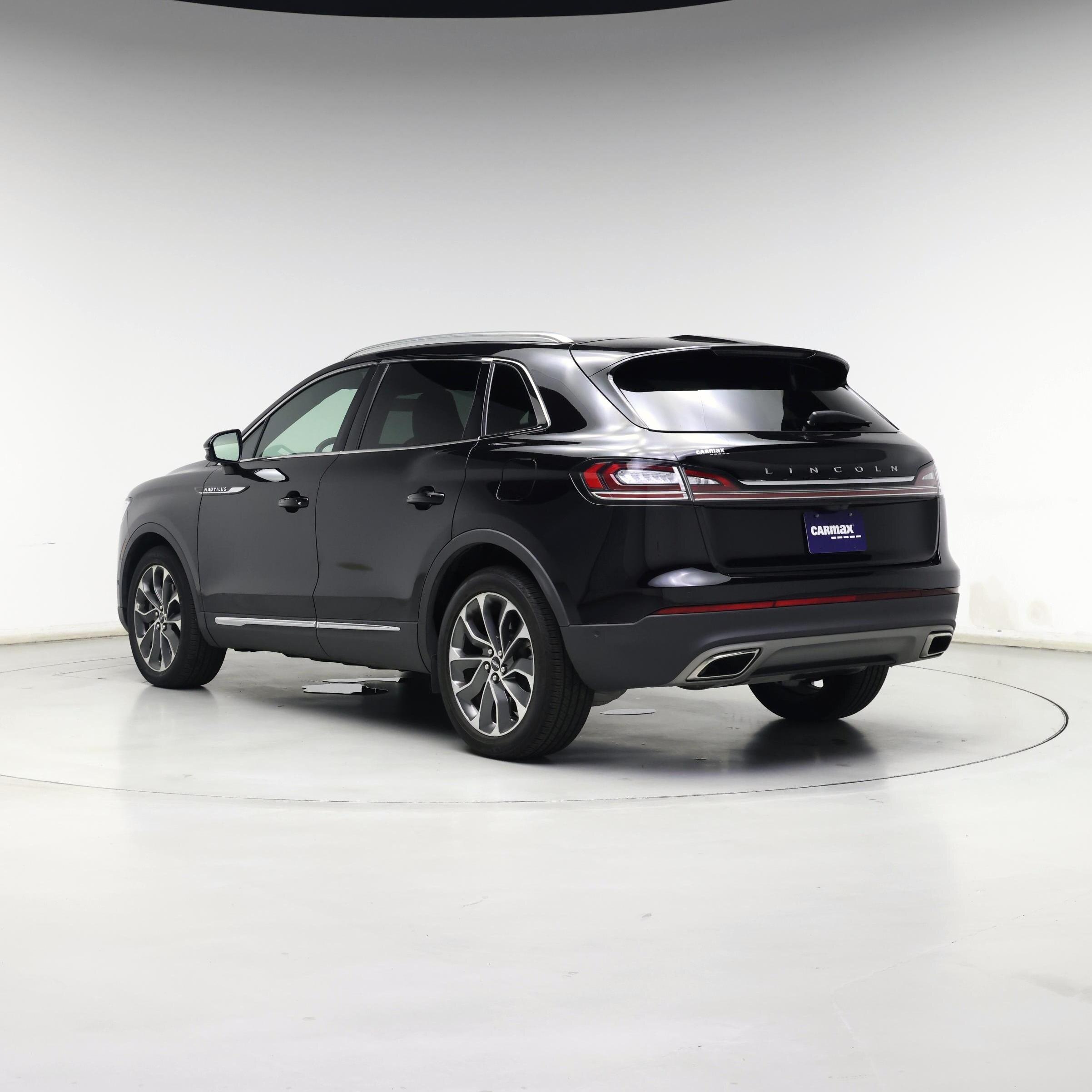 Thumbnail: 2023 Lincoln Nautilus - 2