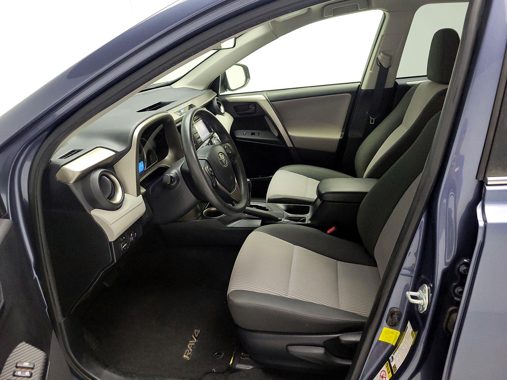Thumbnail: 2014 Toyota RAV4 - 11