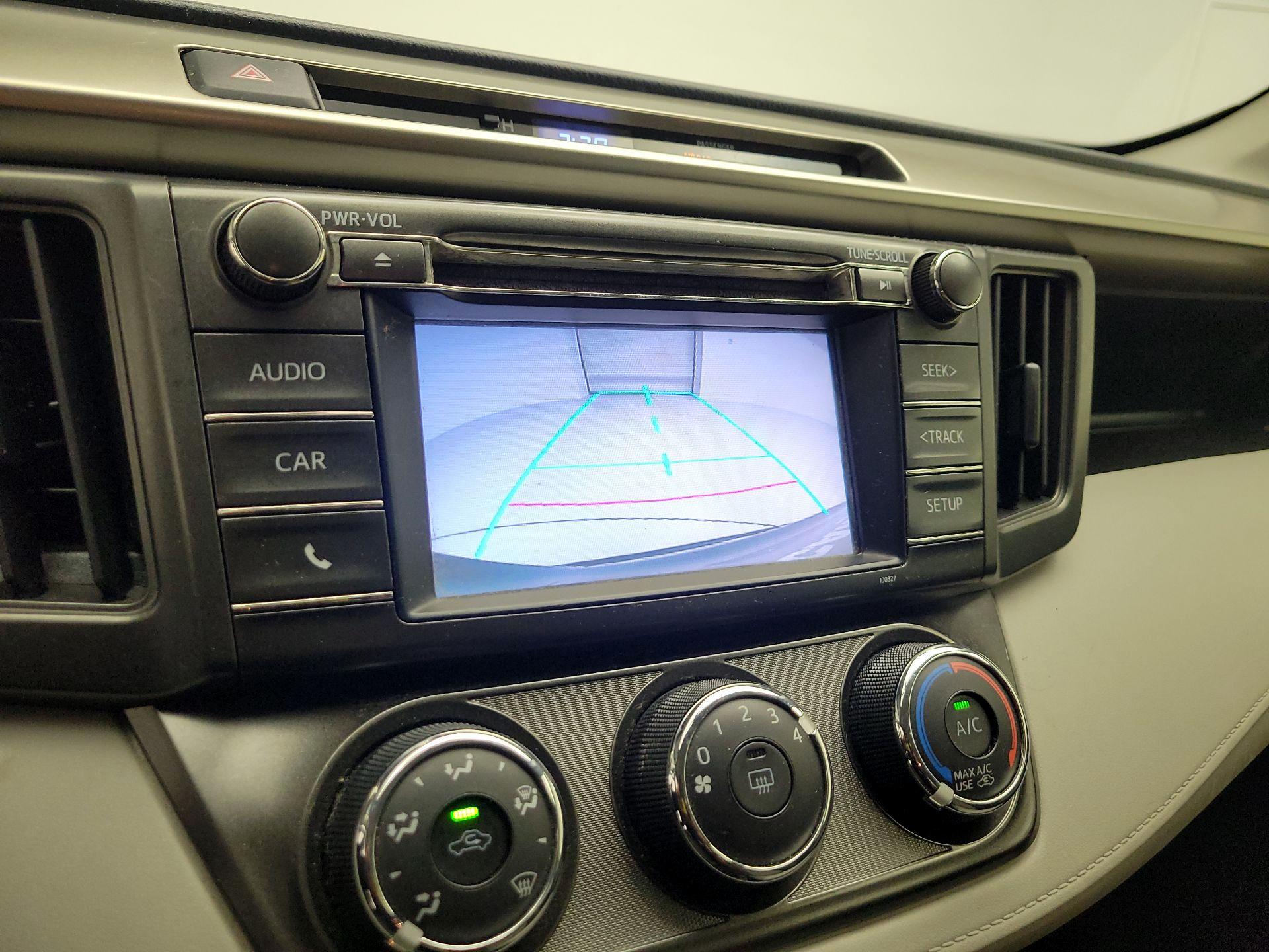 Thumbnail: 2014 Toyota RAV4 - 13