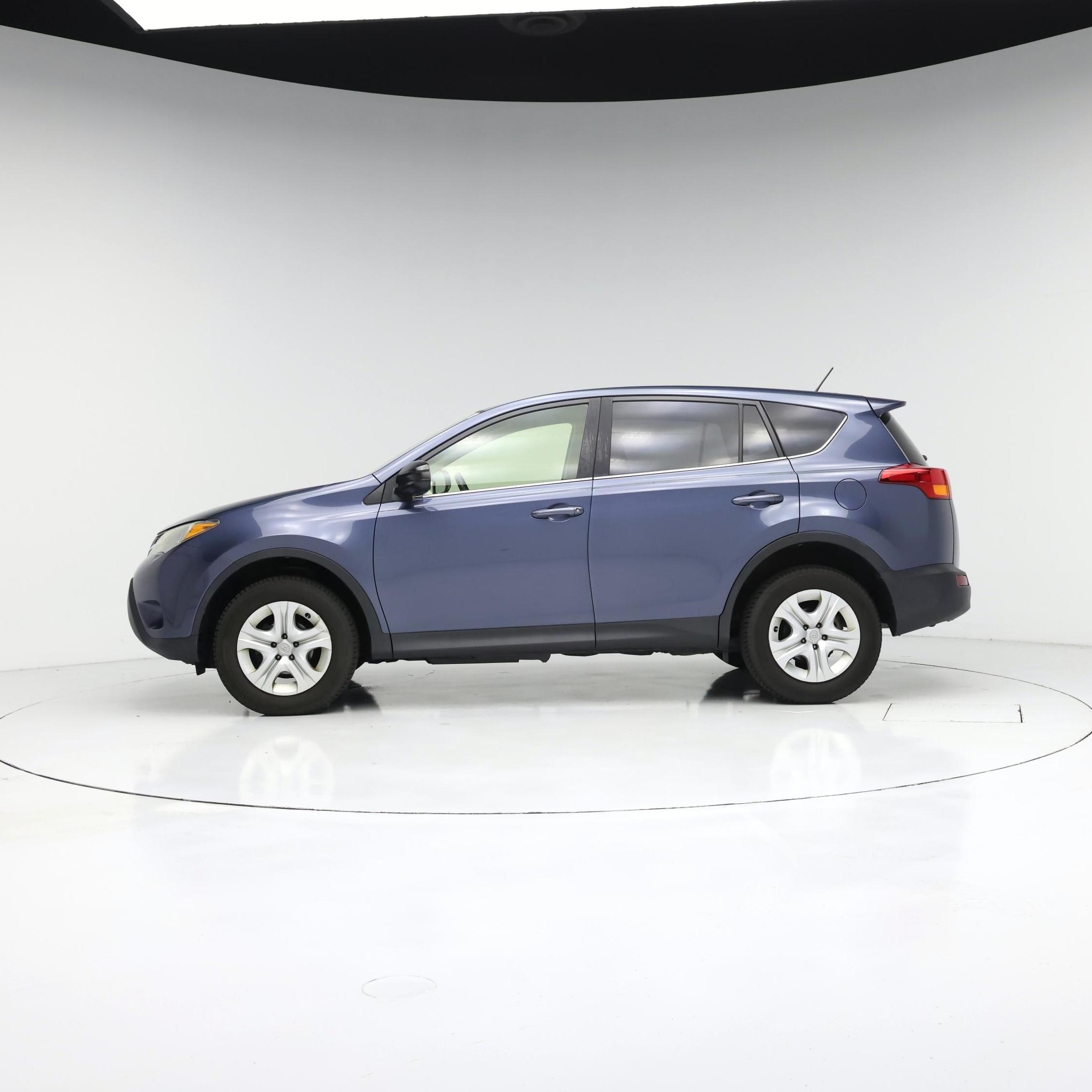 Thumbnail: 2014 Toyota RAV4 - 3