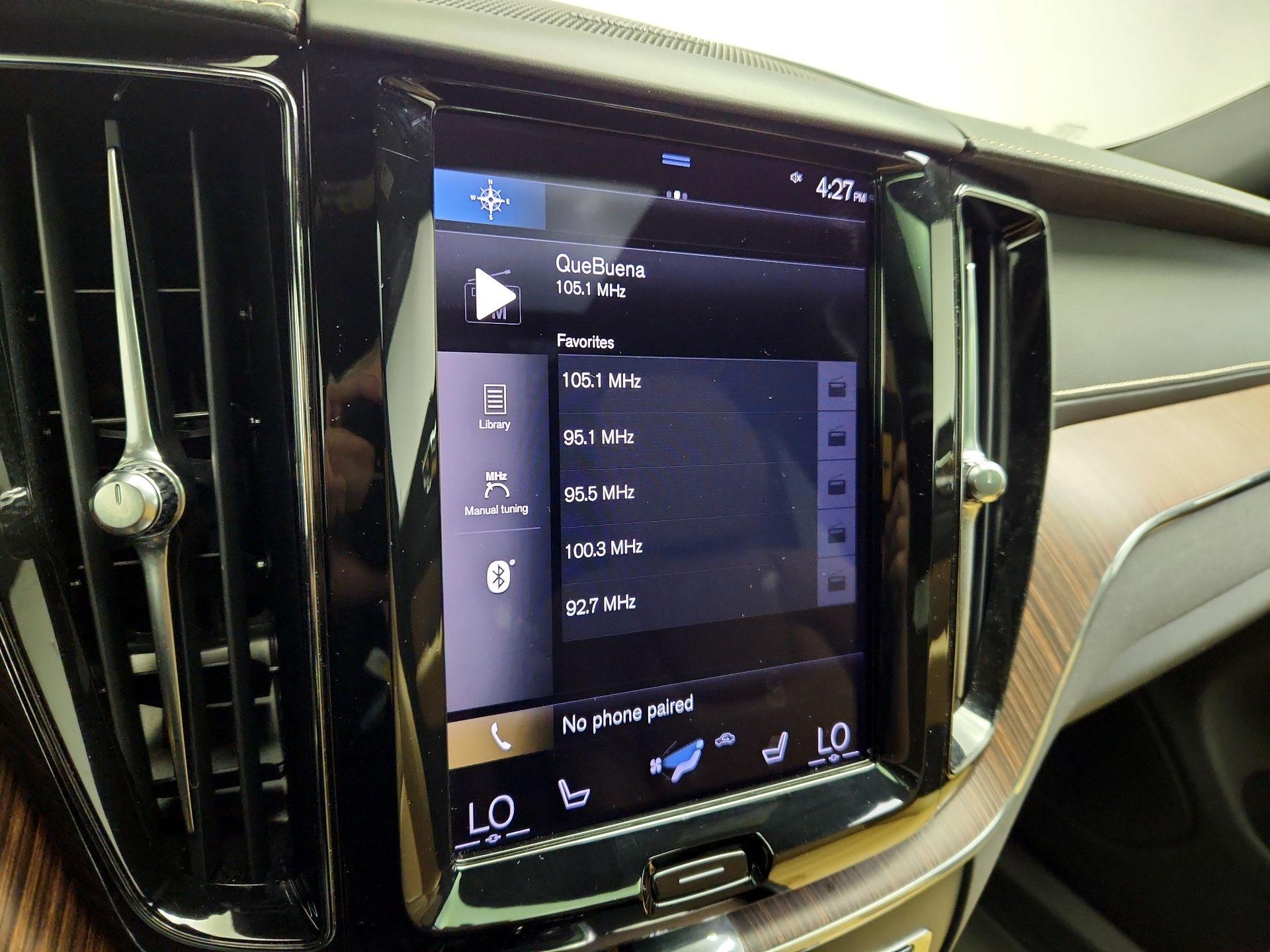 Thumbnail: 2021 Volvo XC60 - 15
