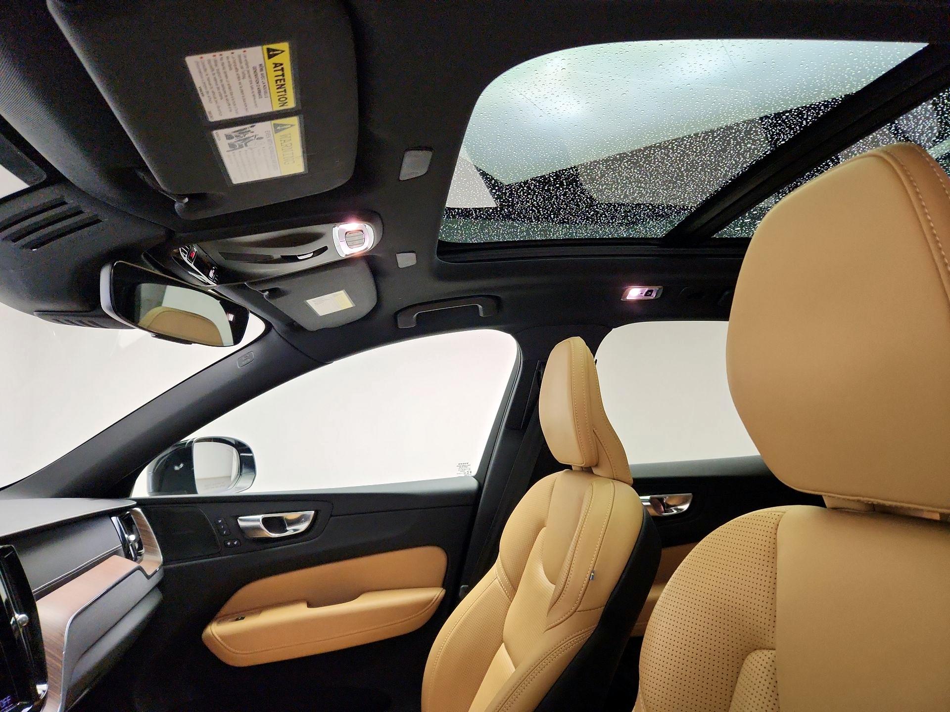 Thumbnail: 2021 Volvo XC60 - 19